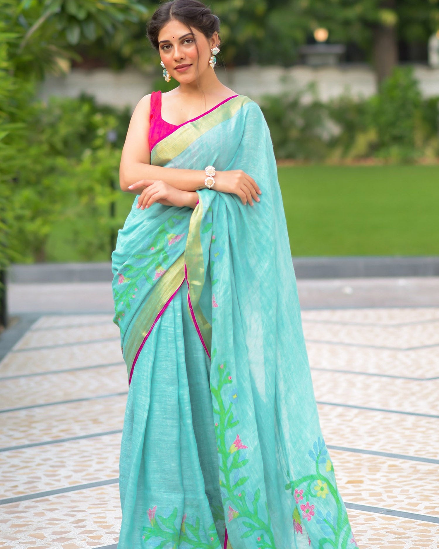 Mint Charm-Linen Jamdani Weave Saree