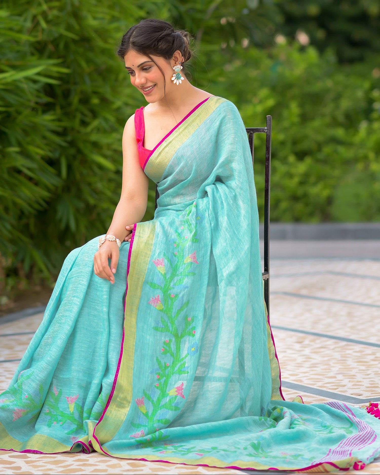 Mint Charm-Linen Jamdani Weave Saree