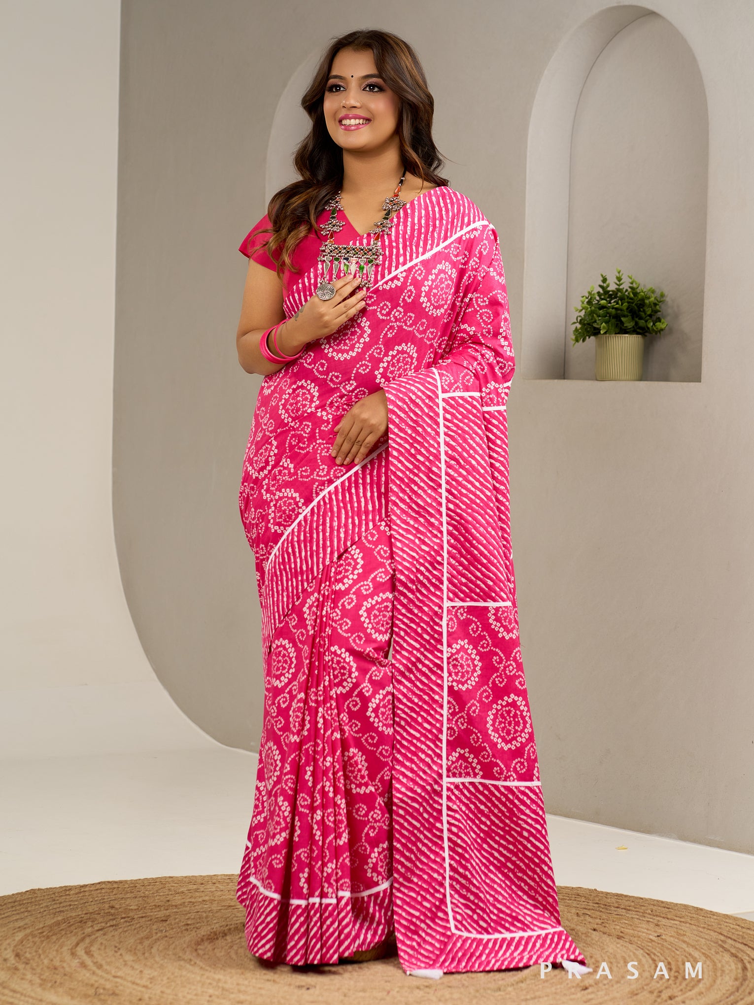 Ruhani Leheriya & Bandhani Fusion Saree