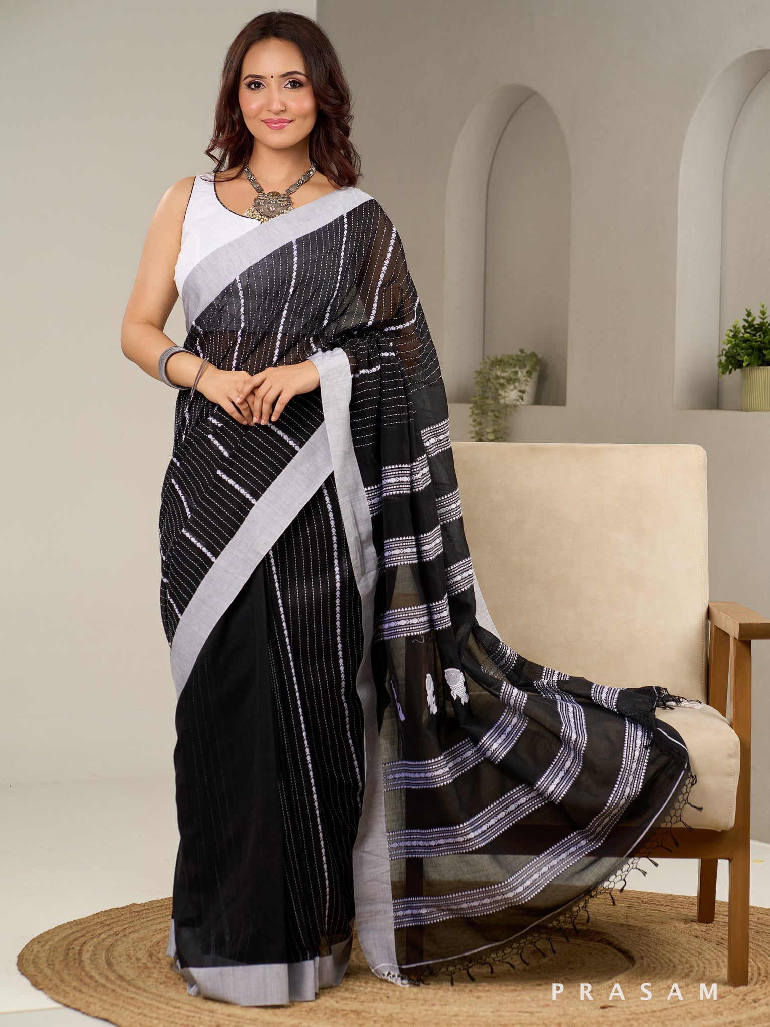 Monochrome Marine Hand woven Cotton Saree.