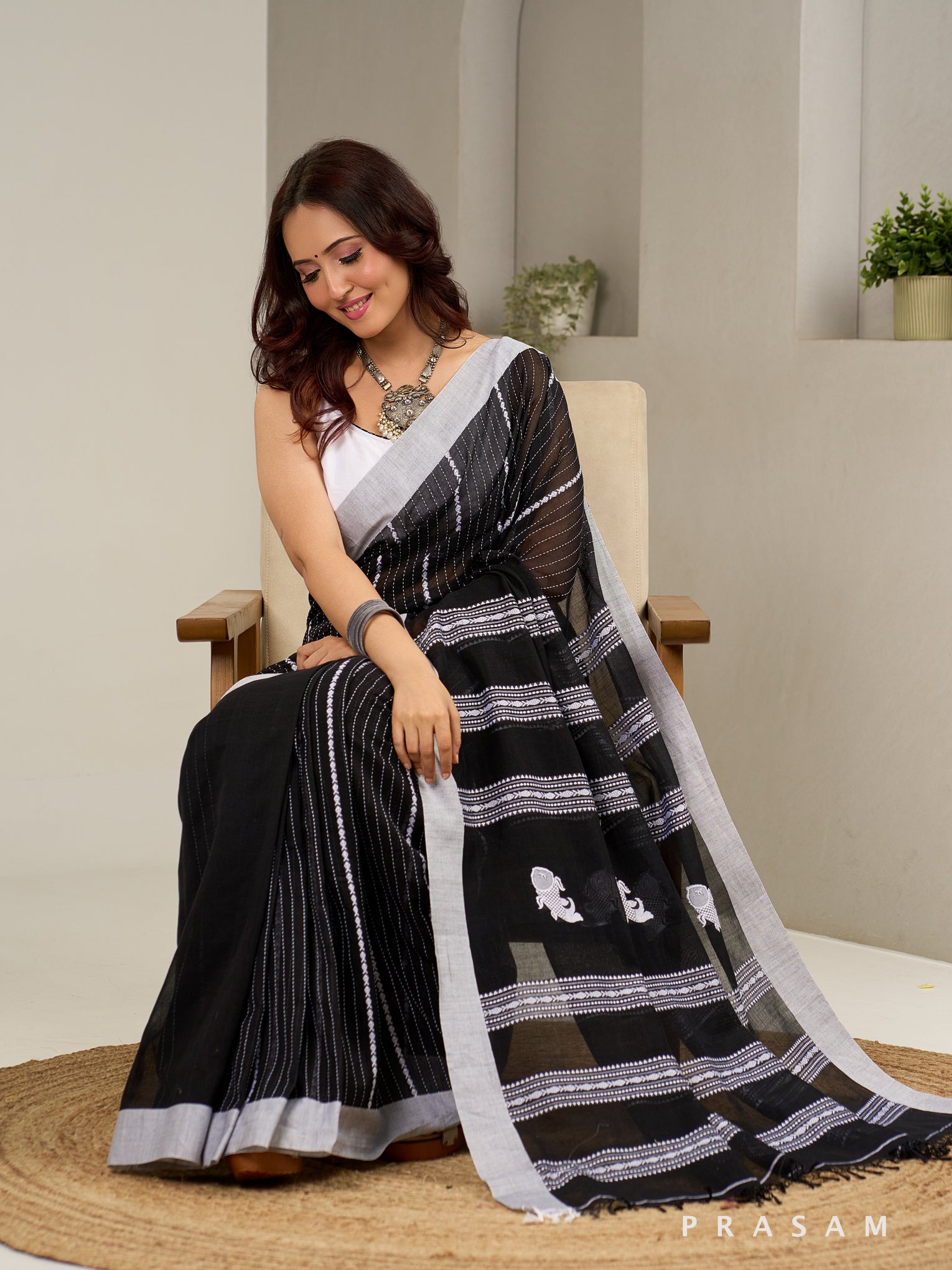 Monochrome Marine Hand woven Cotton Saree.