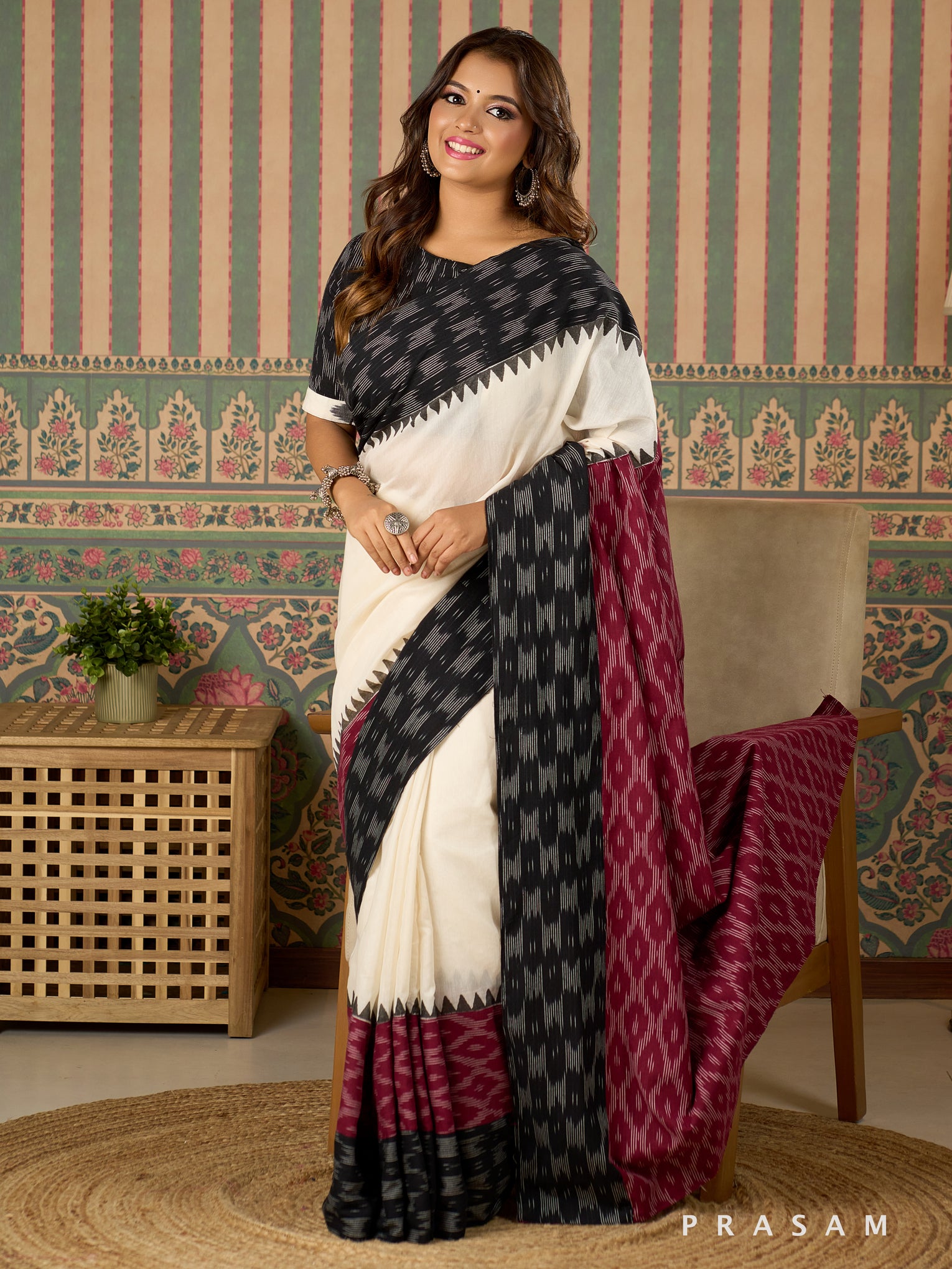 Paheli Print Chanderi Saree With Ikat Border.