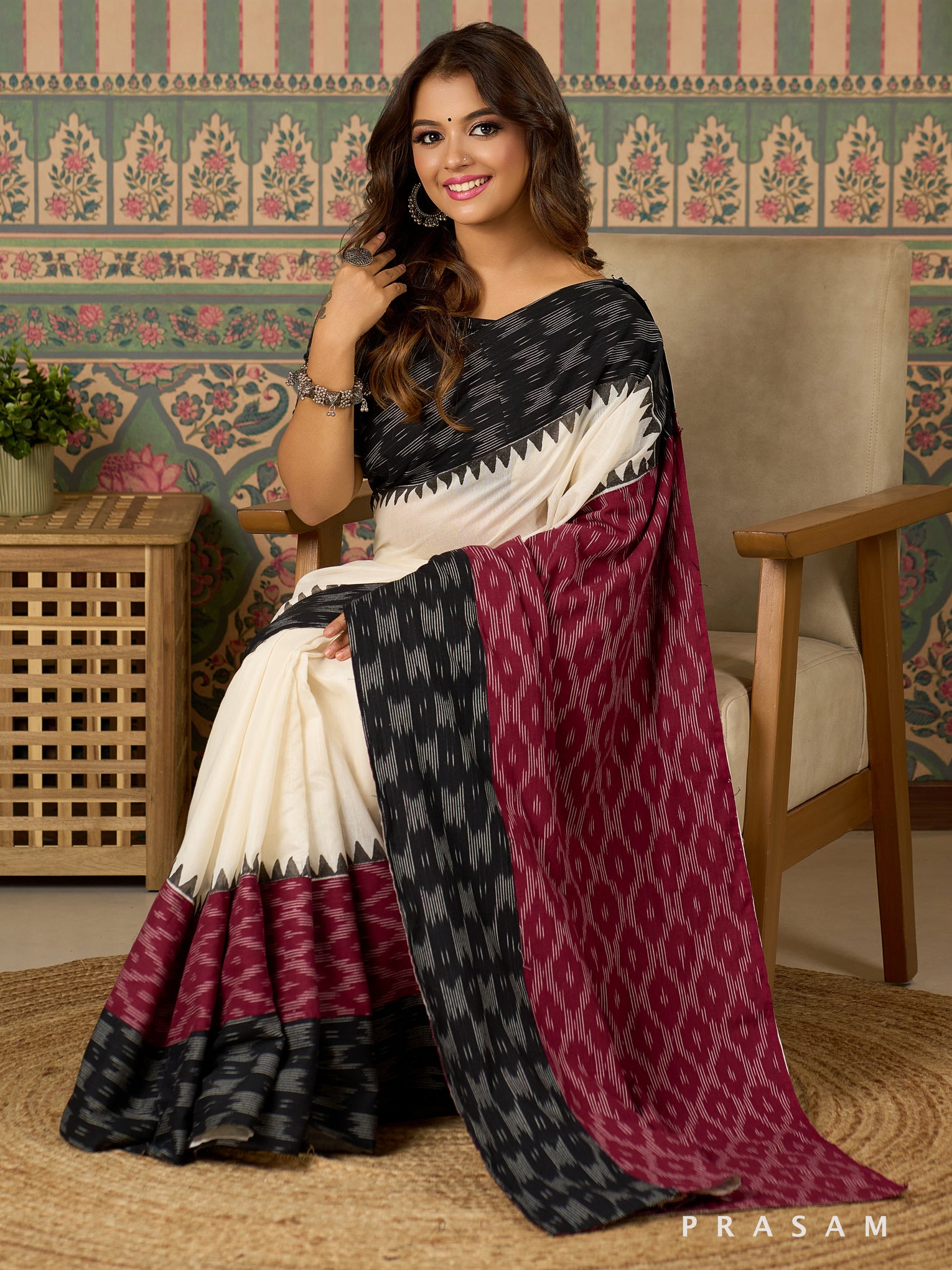 Paheli Print Chanderi Saree With Ikat Border.