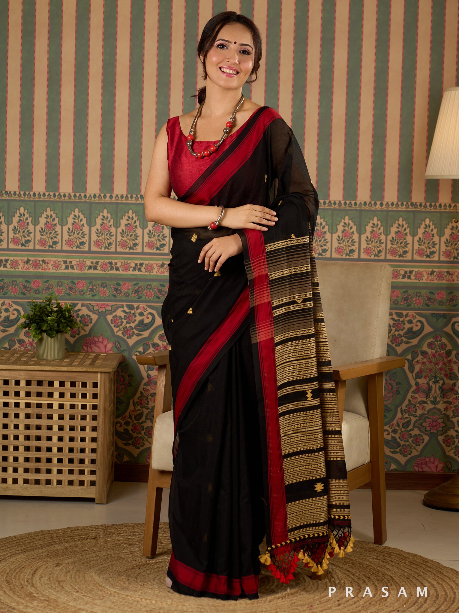 Woven Ember Cotton Jamdani Saree.