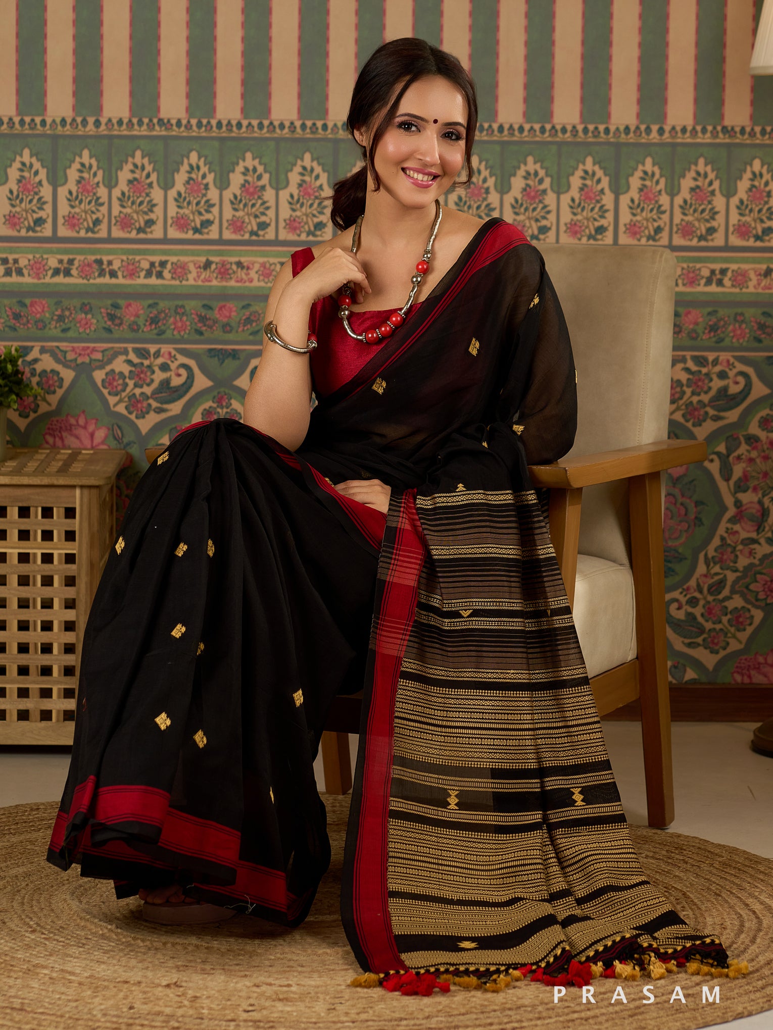 Woven Ember Cotton Jamdani Saree.