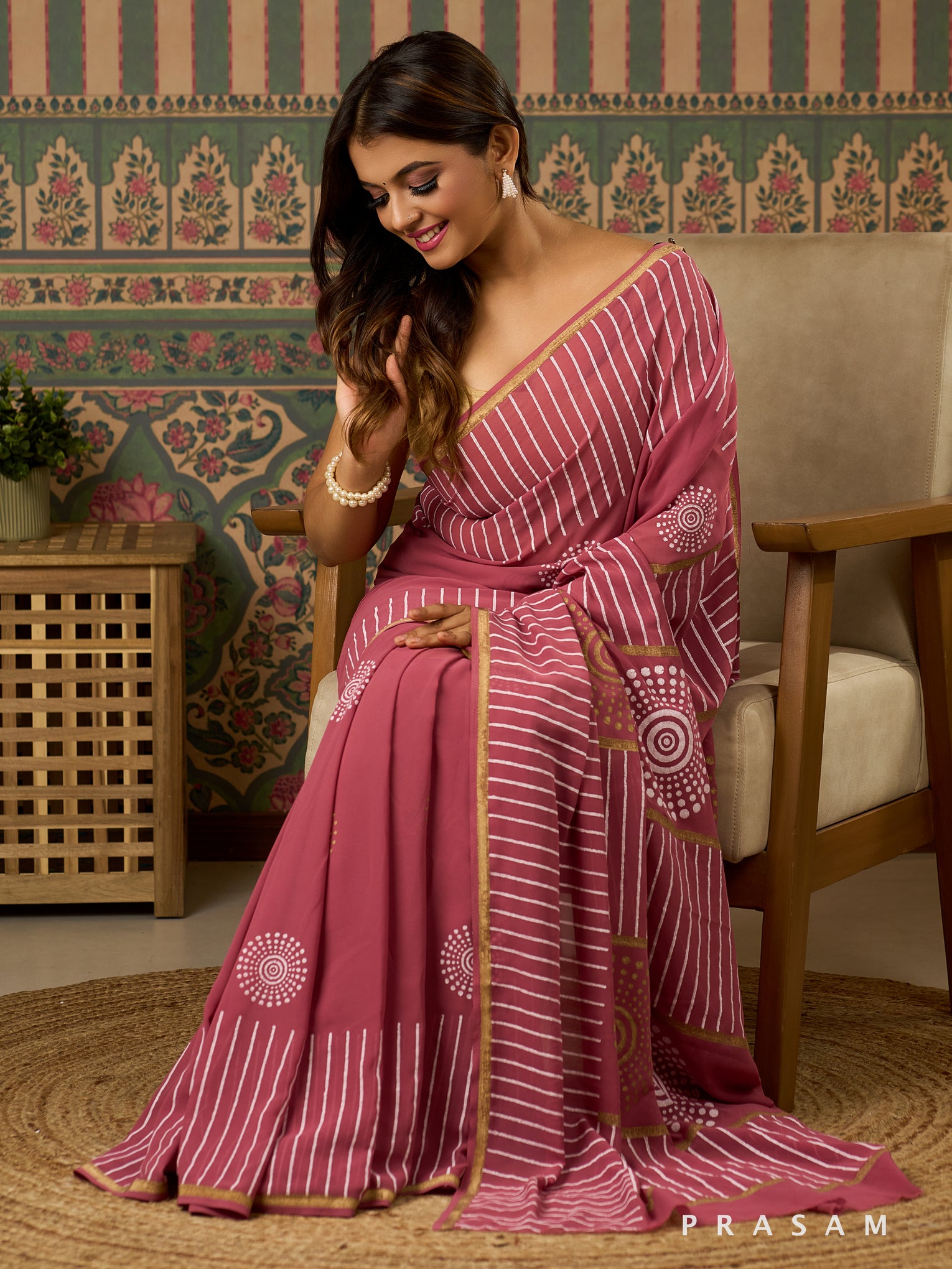 Rosy Rekha Georgette Saree With Gold And White Block Print.