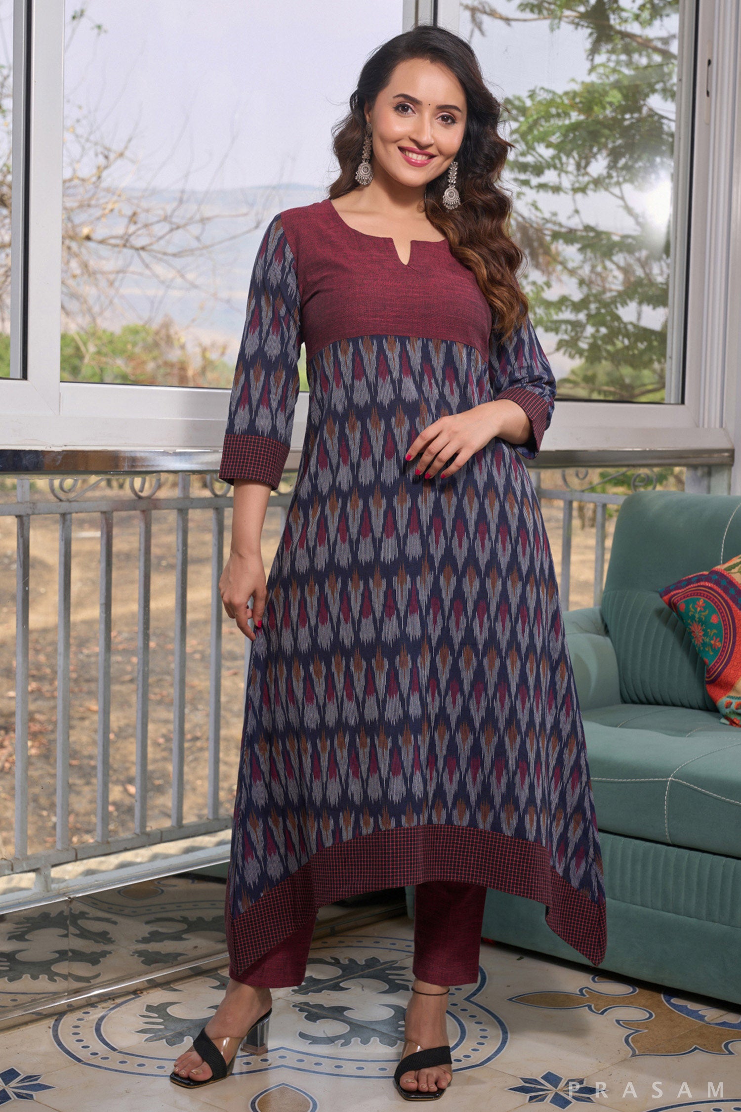 Garnet Navy Fusion Handloom Kurti