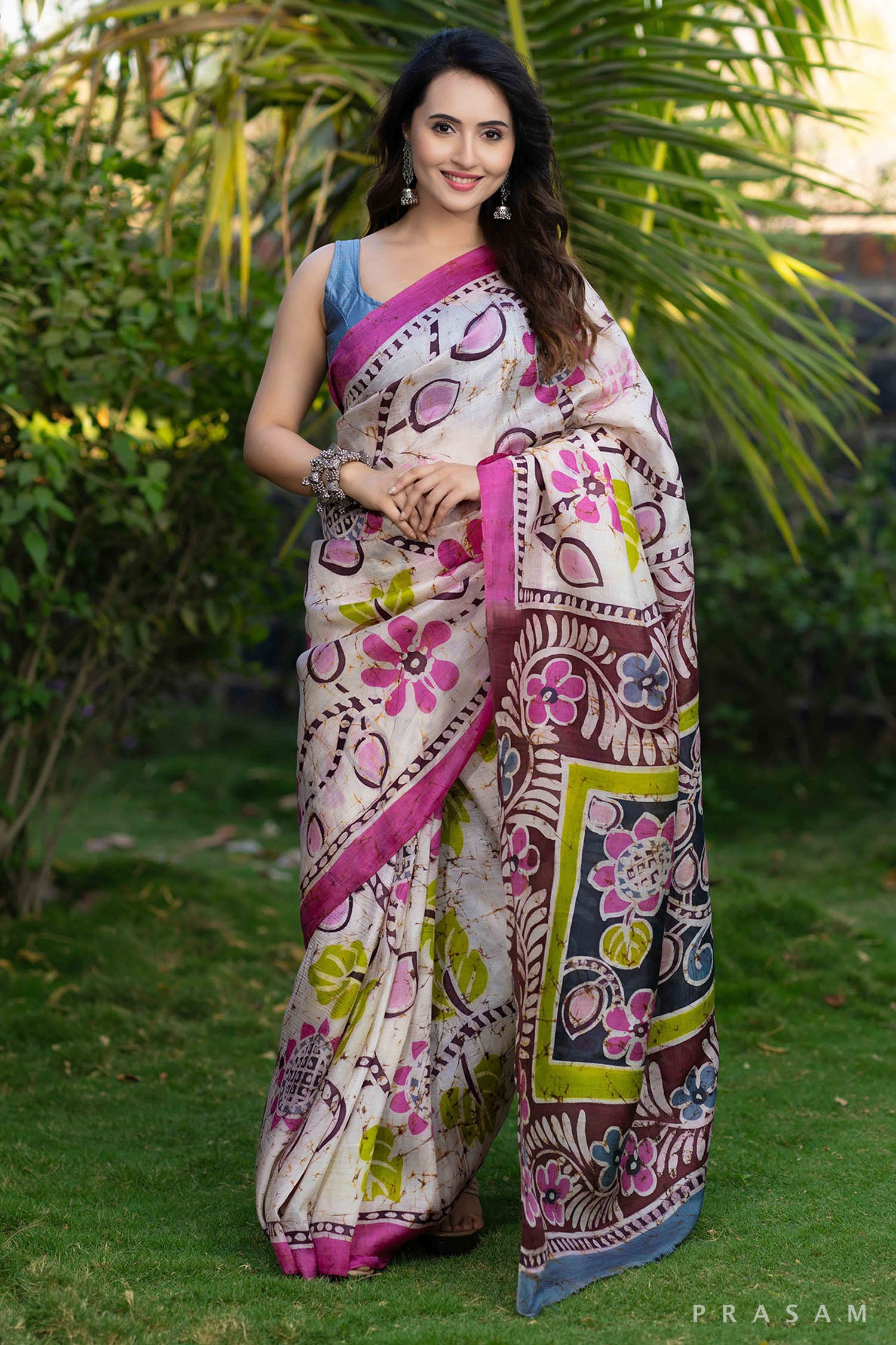 Snowy Lily Floral Design Batik Silk Saree