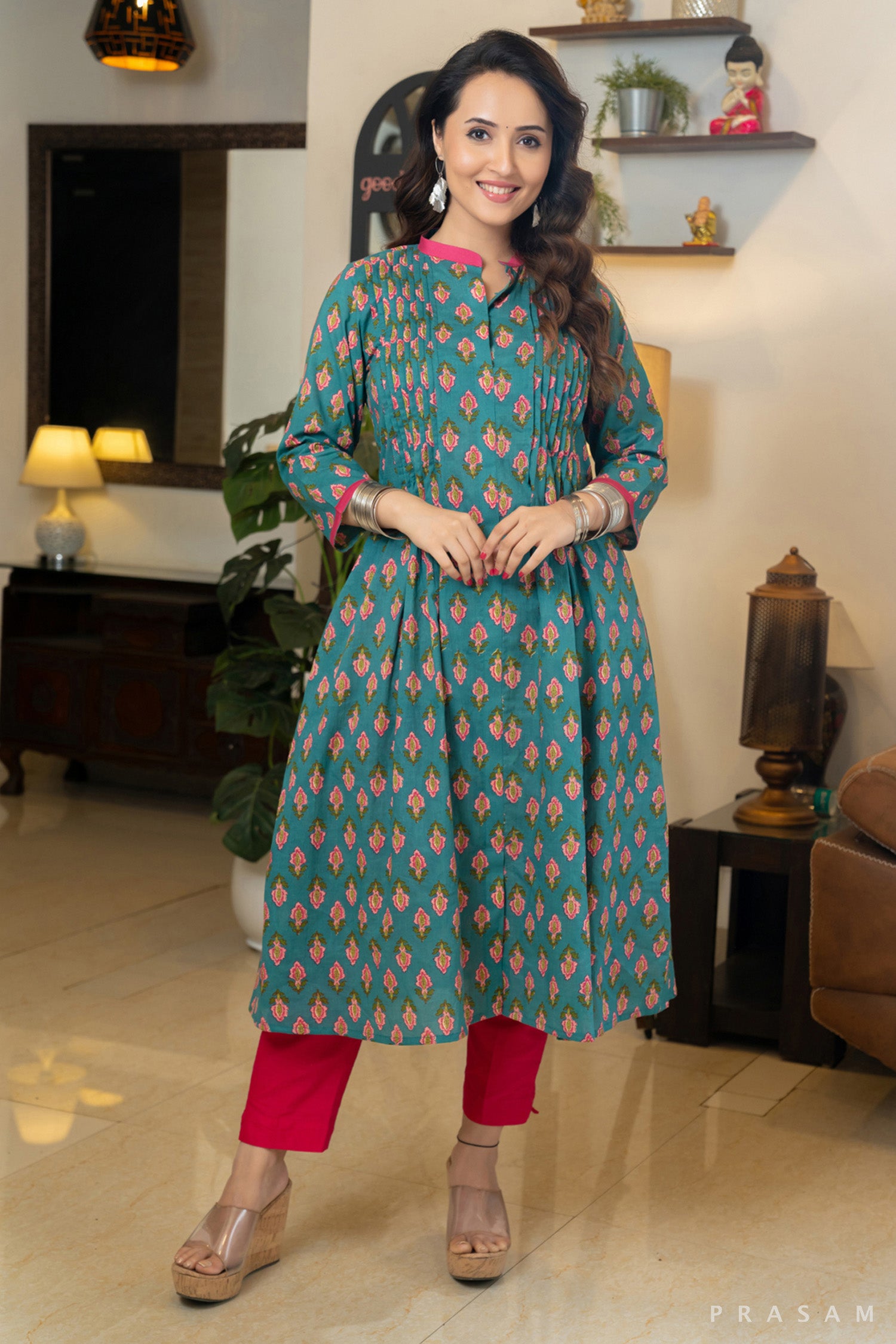 Verdant Elegance Printed Green Cotton Mul Kurti with Front Pin Tucks