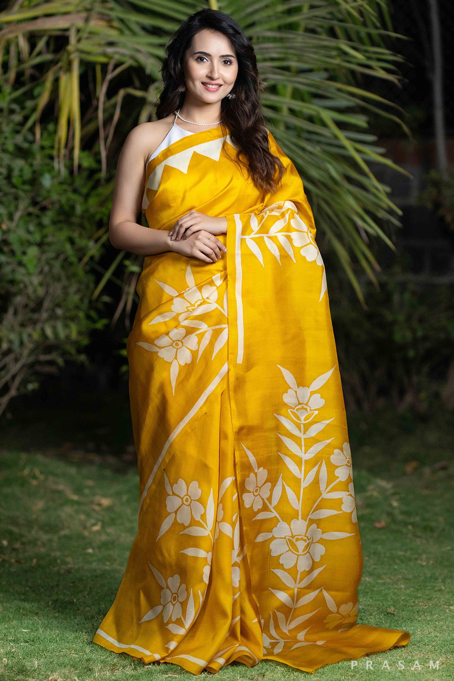 Anika Yellow Bold Floral Hand Paint Silk Saree