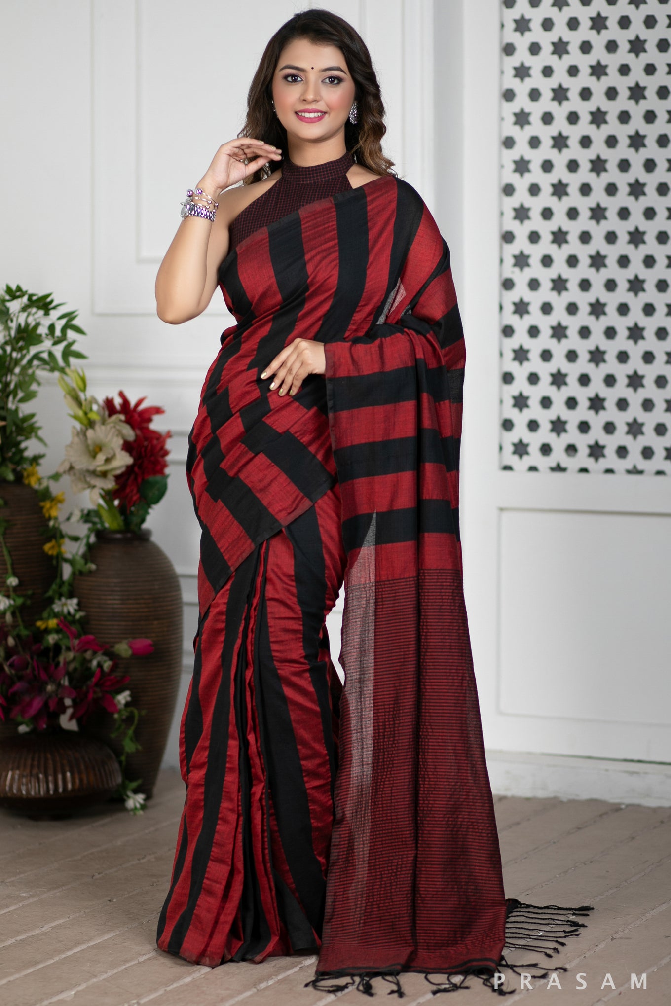 Whisper Of Art Handwoven Soft Cotton Saree Prasam Crafts