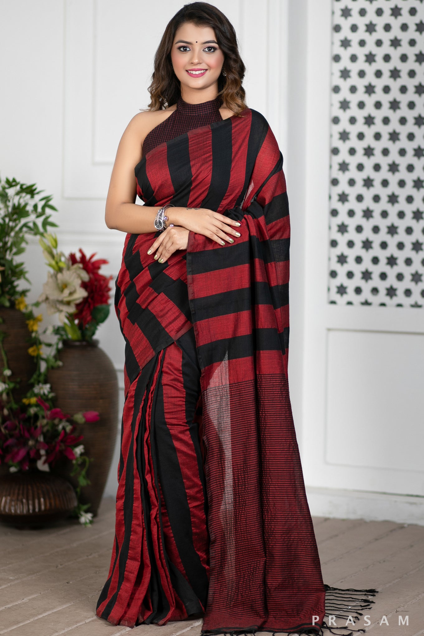 Whisper Of Art Handwoven Soft Cotton Saree Prasam Crafts