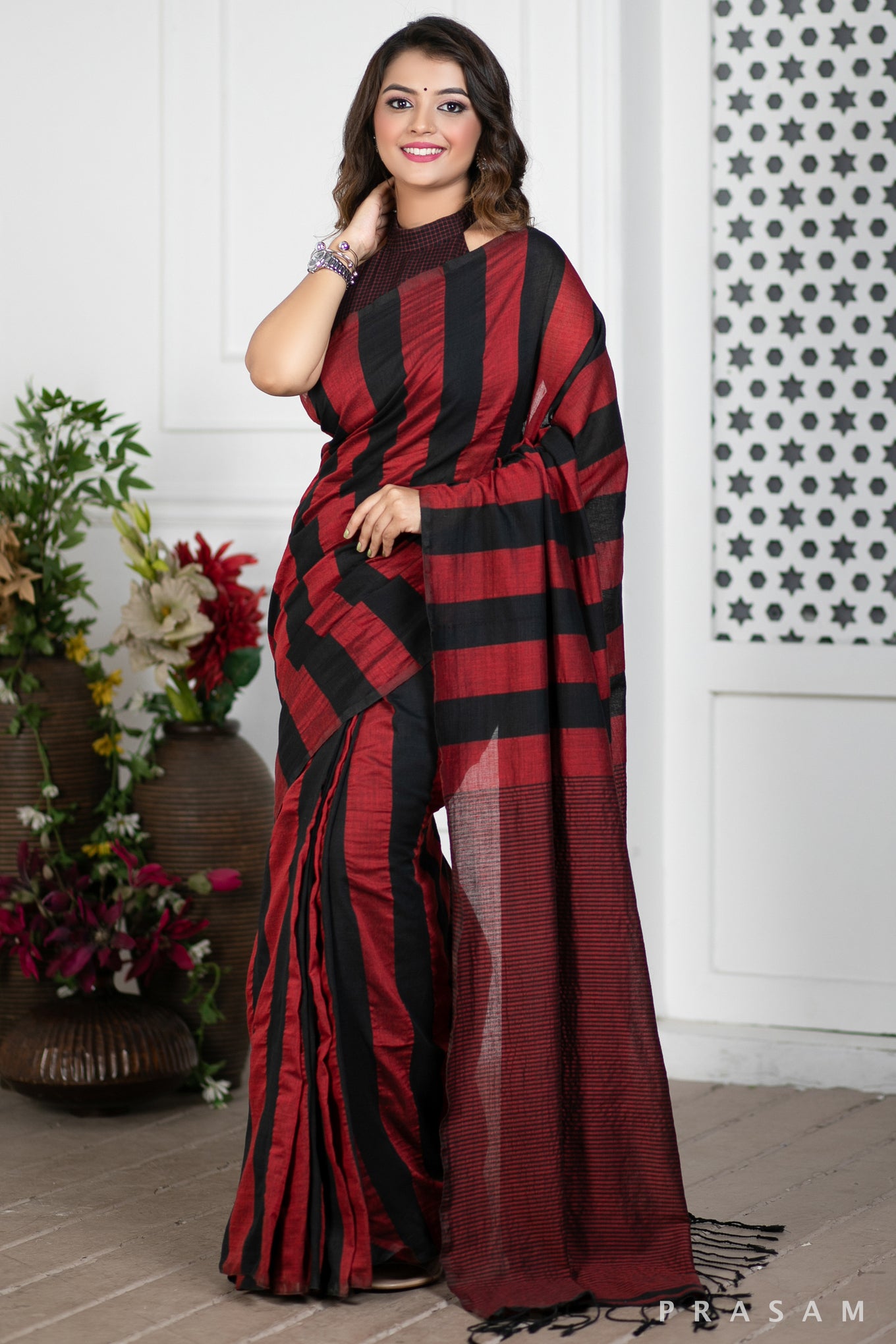 Whisper Of Art Handwoven Soft Cotton Saree Prasam Crafts