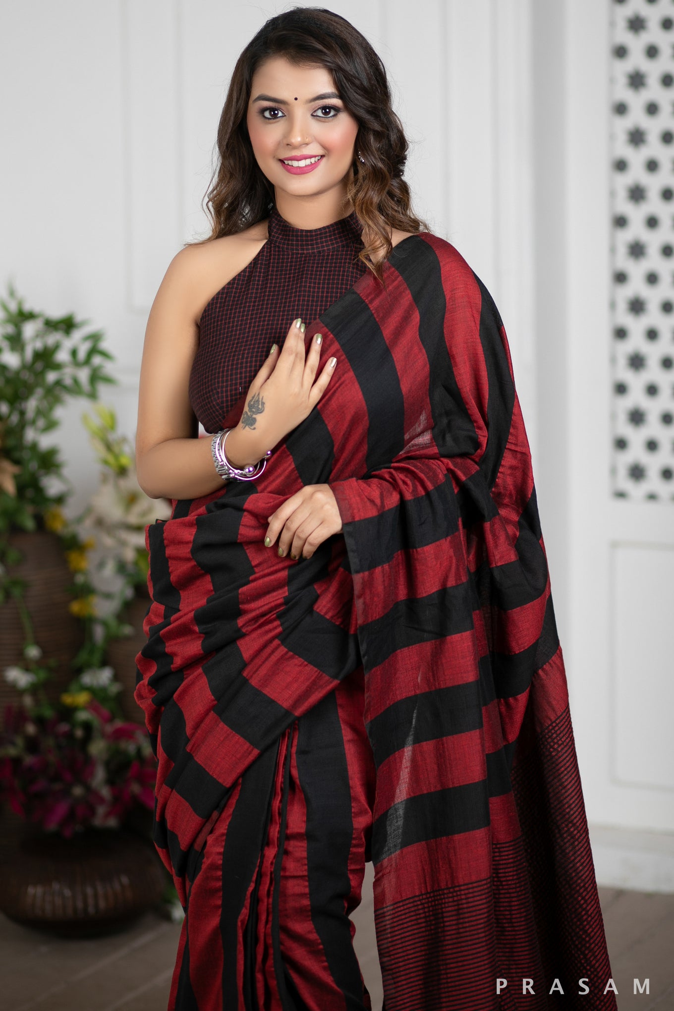 Whisper Of Art Handwoven Soft Cotton Saree Prasam Crafts