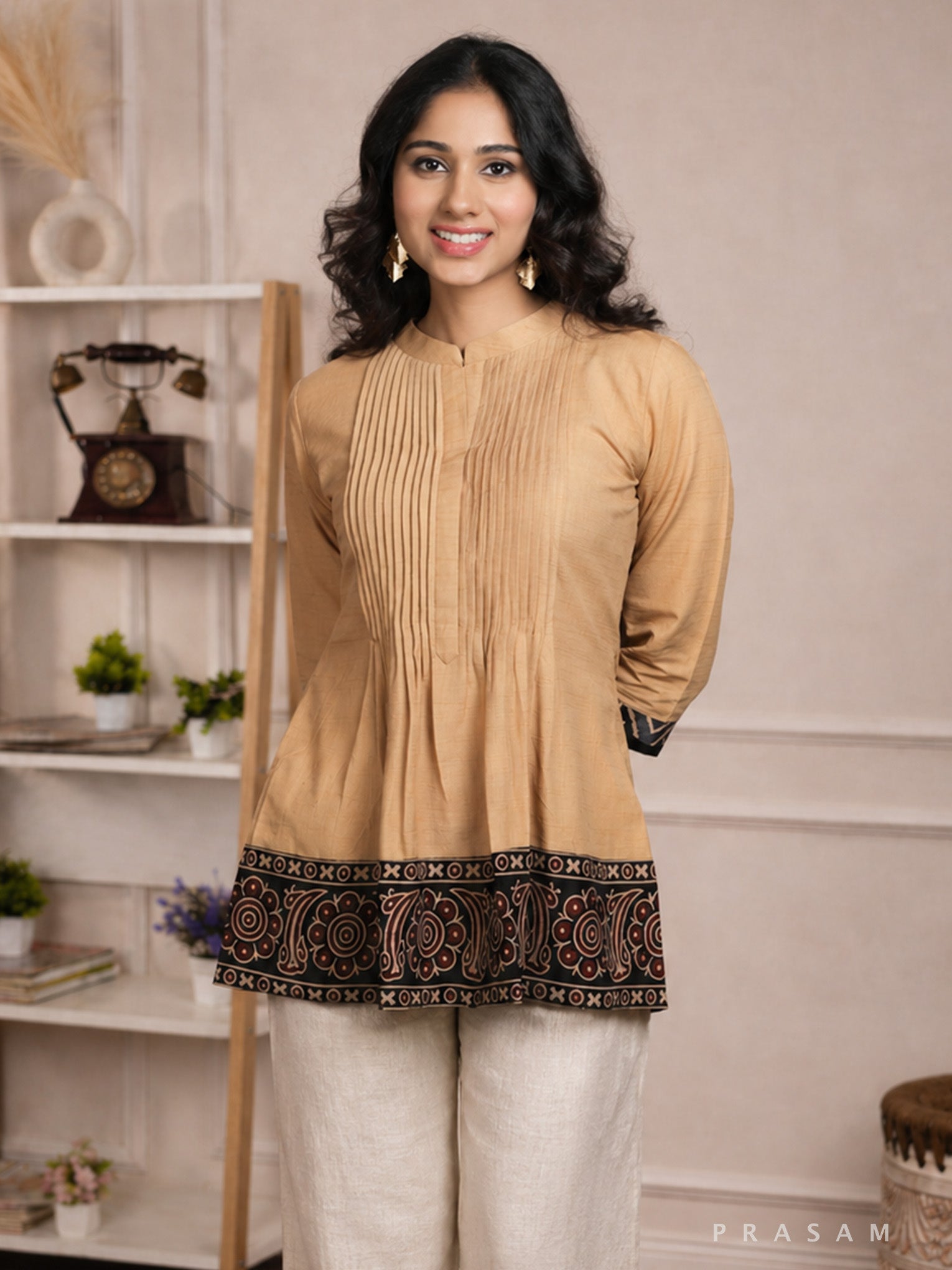 Ethno Traditions Handloom Cotton Tunic With Ajrakh Border