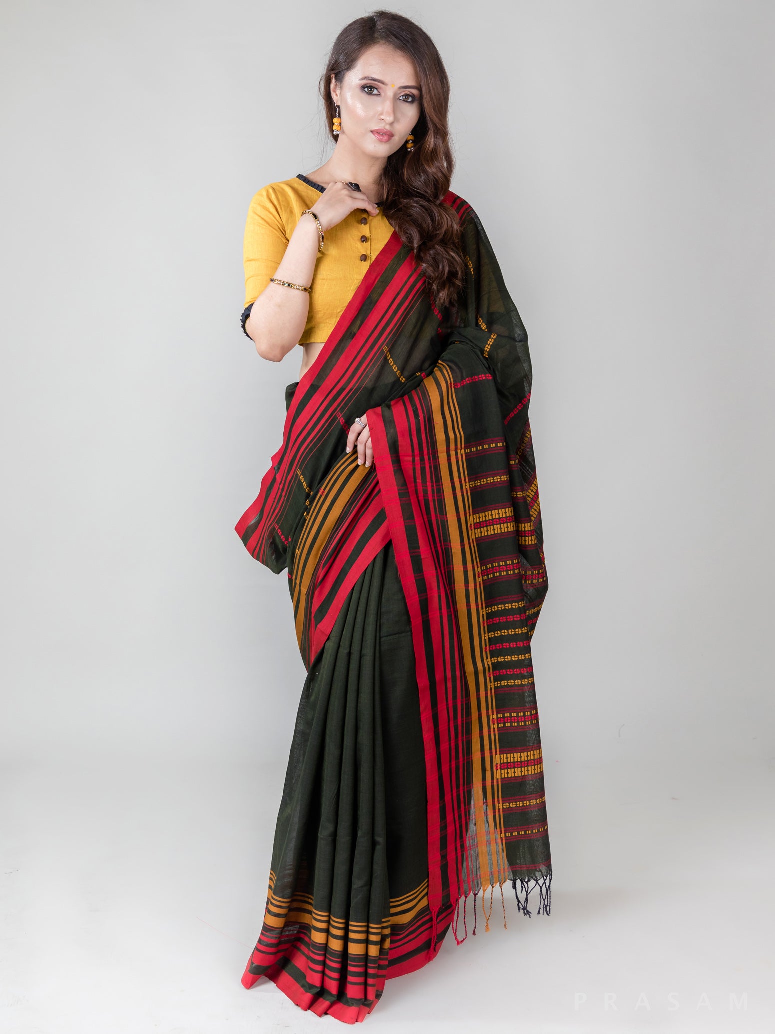 Daring Glamour-Cotton Handwoven Saree PRasam Crafts