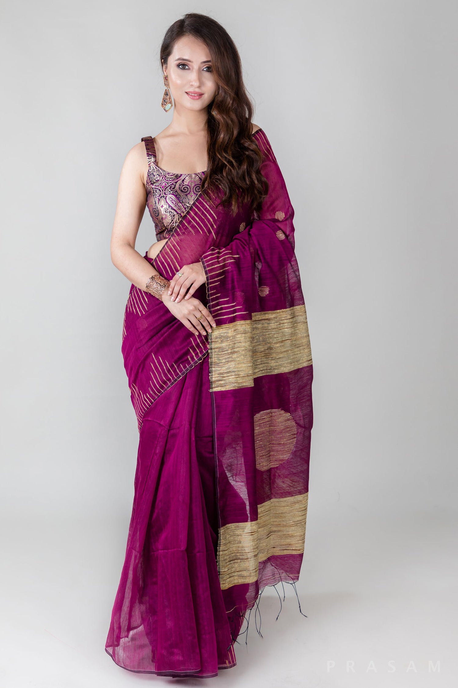 Berry Beauty-Art Silk Jamdani Weave Saree Prasam Crafts