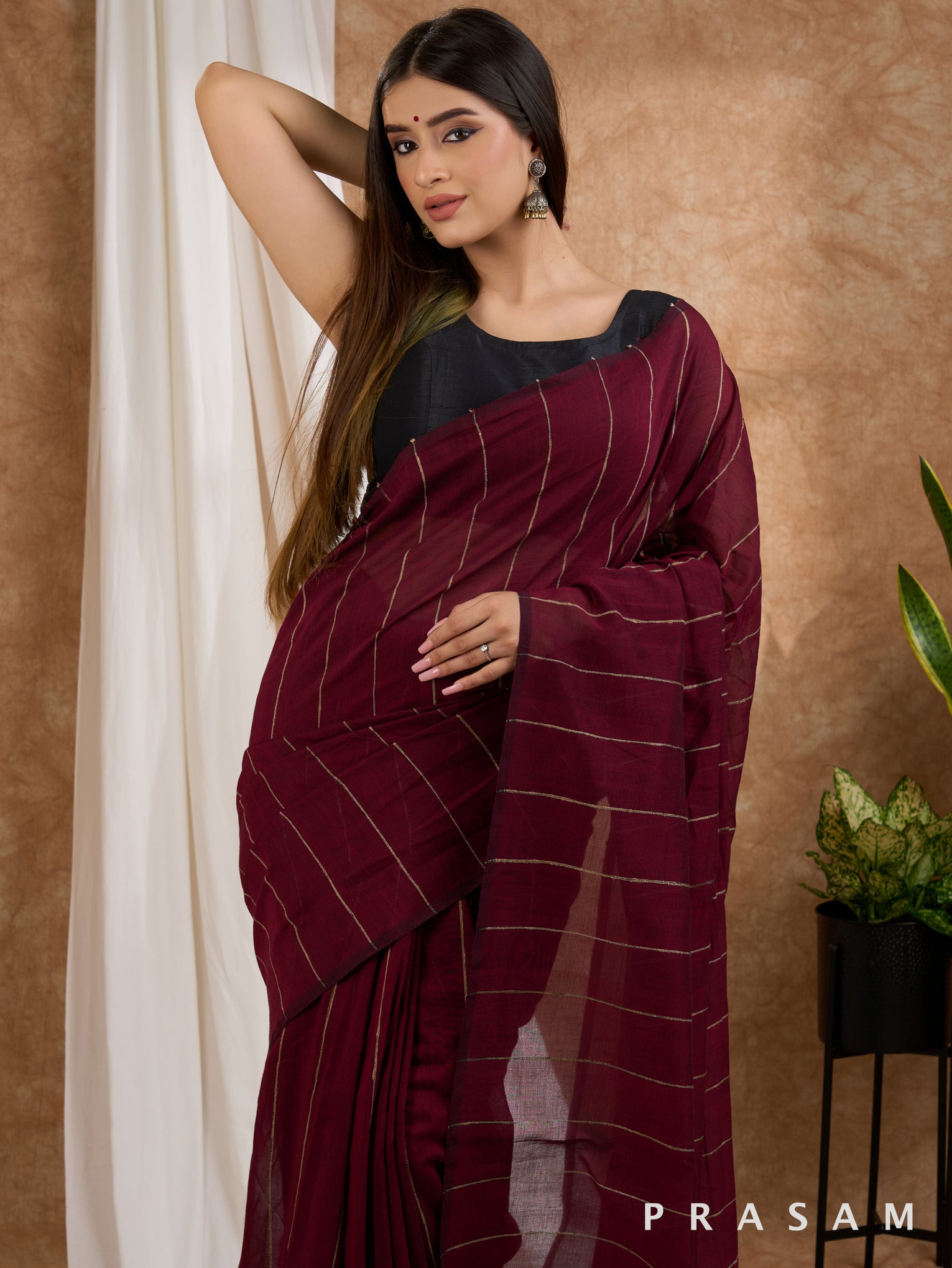 Surkh - Cotton Gicha Saree with Zari Pallu