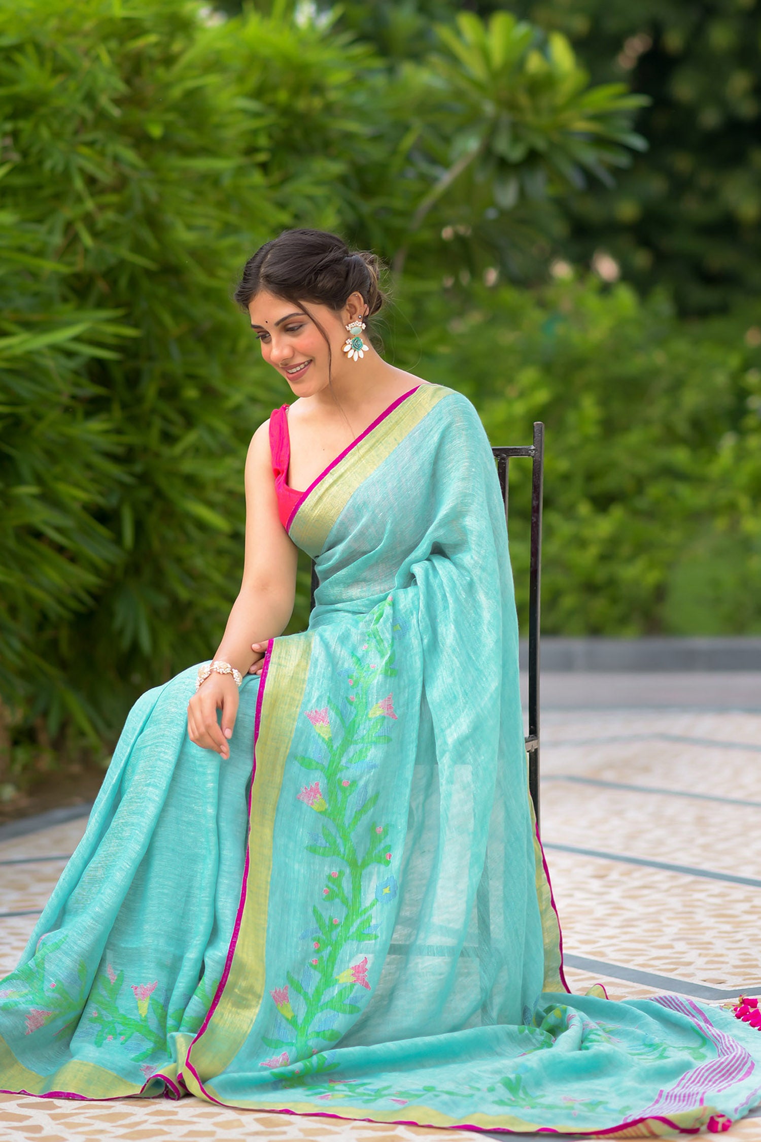 Mint Charm-Linen Jamdani Weave Saree