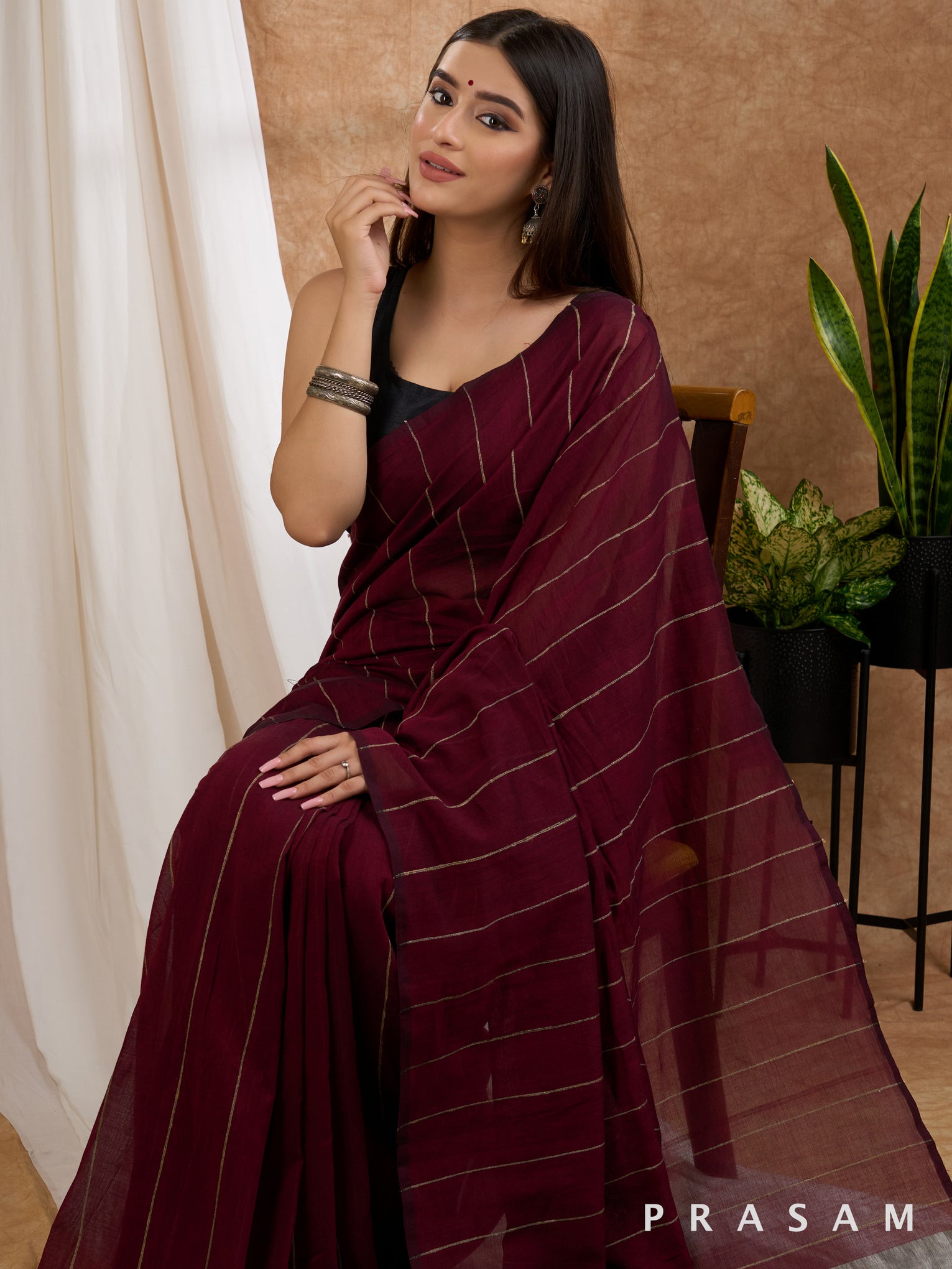 Surkh - Cotton Gicha Saree with Zari Pallu