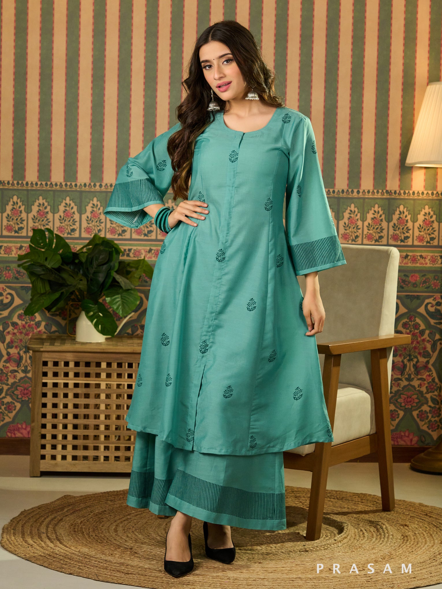 Sage Kamal Kalidar Kurta Set