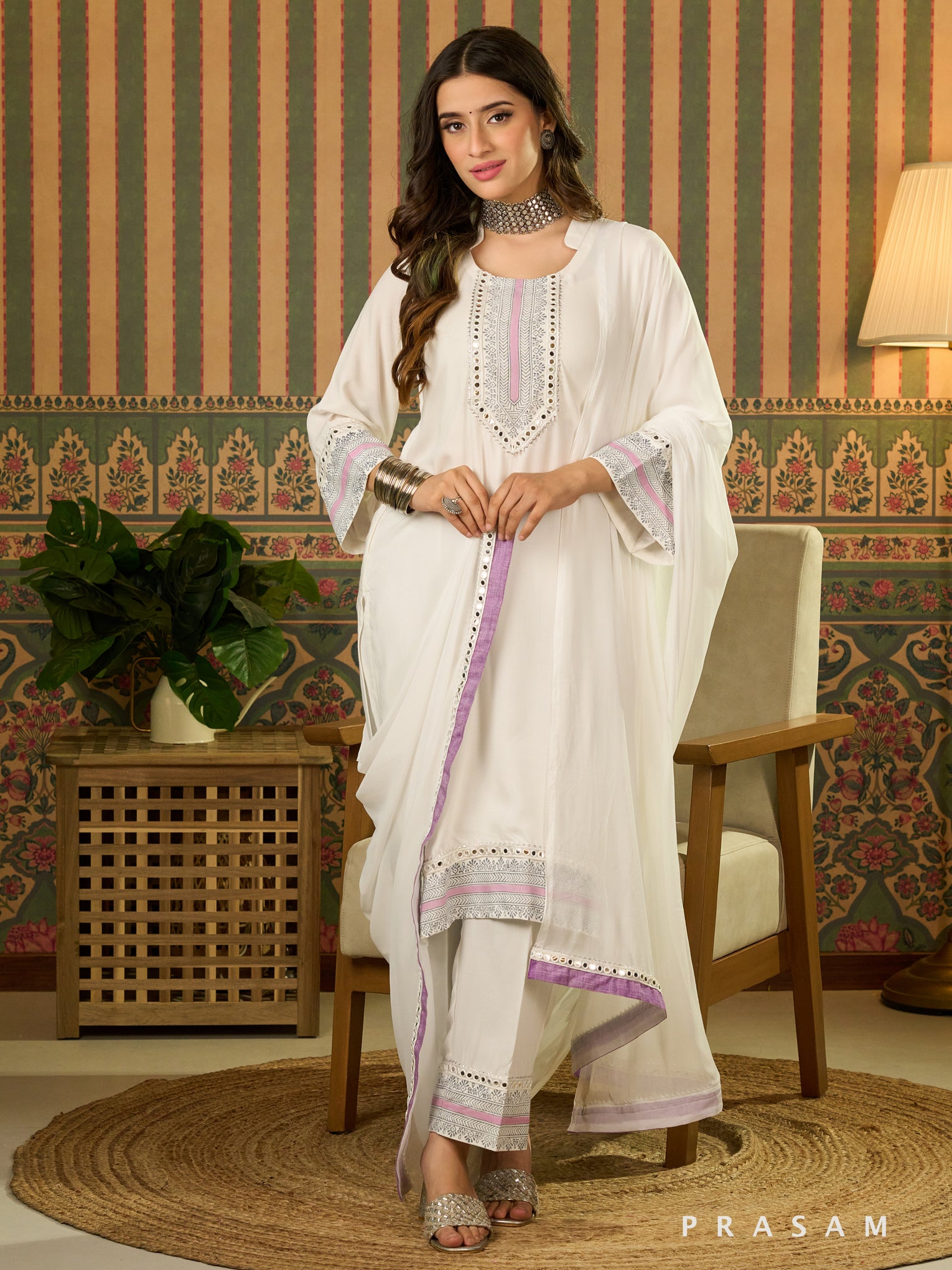 Shaira White Muslin Kurta Set