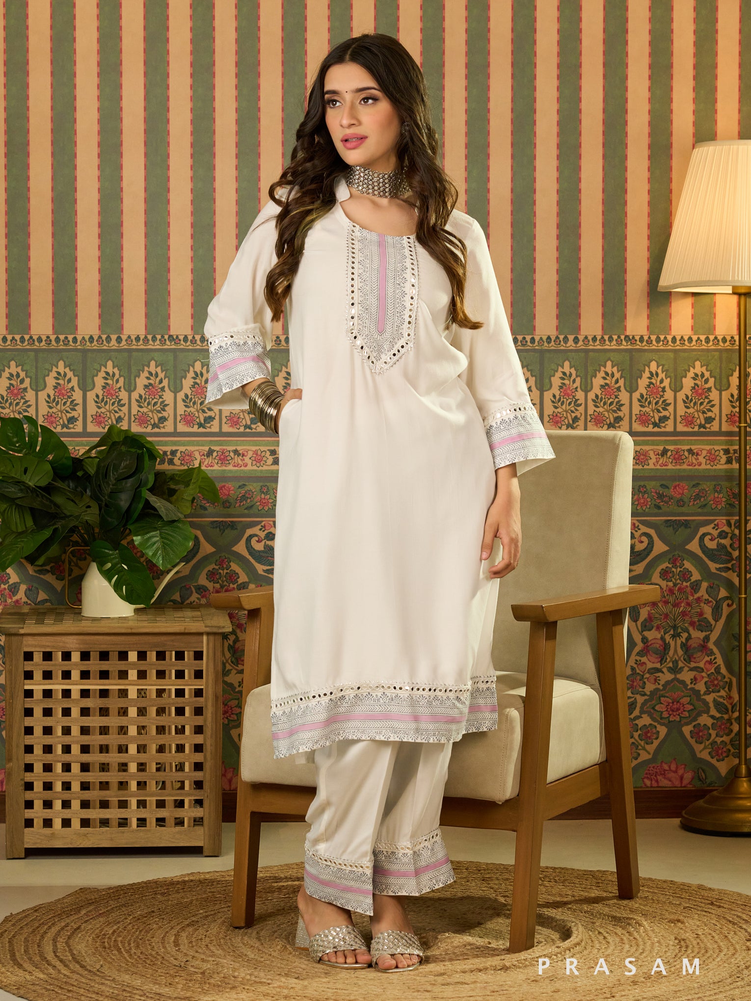 Shaira White Muslin Kurta Set