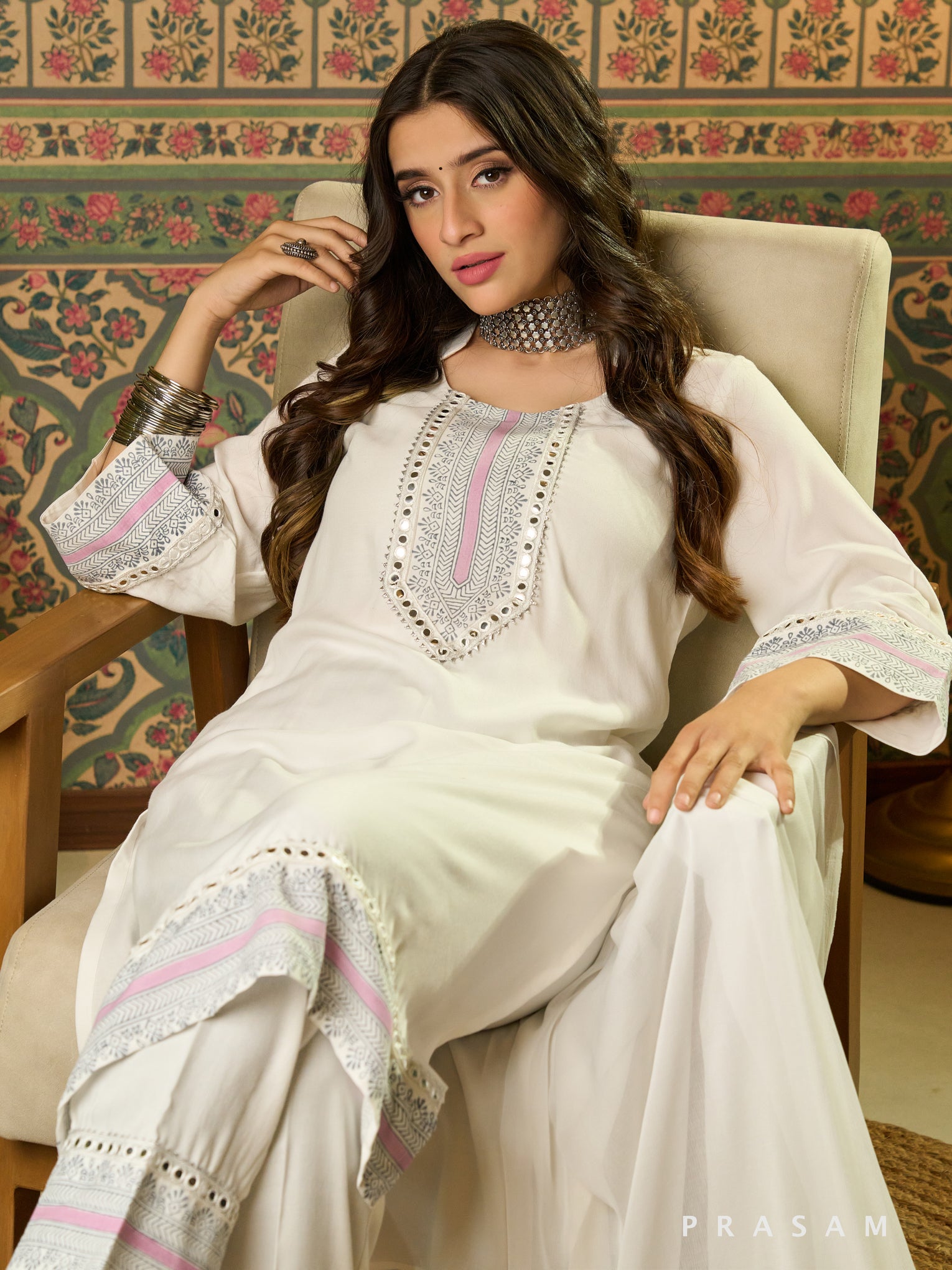 Shaira White Muslin Kurta Set