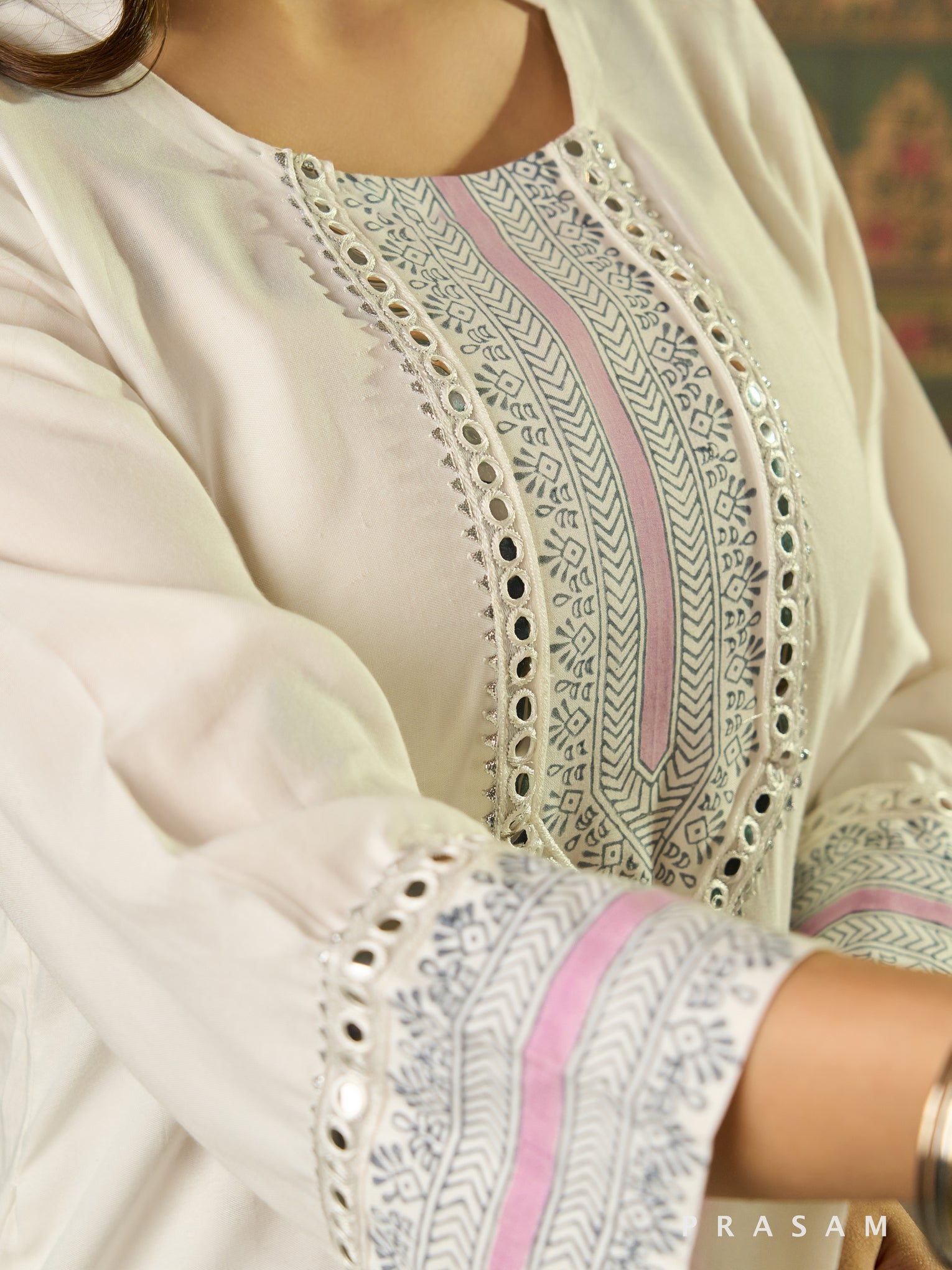 Shaira White Muslin Kurta Set