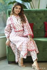 Lotus Luxury - Fabulous Soft Cotton Printed Kurta Set With Lace And Kaudi Trims