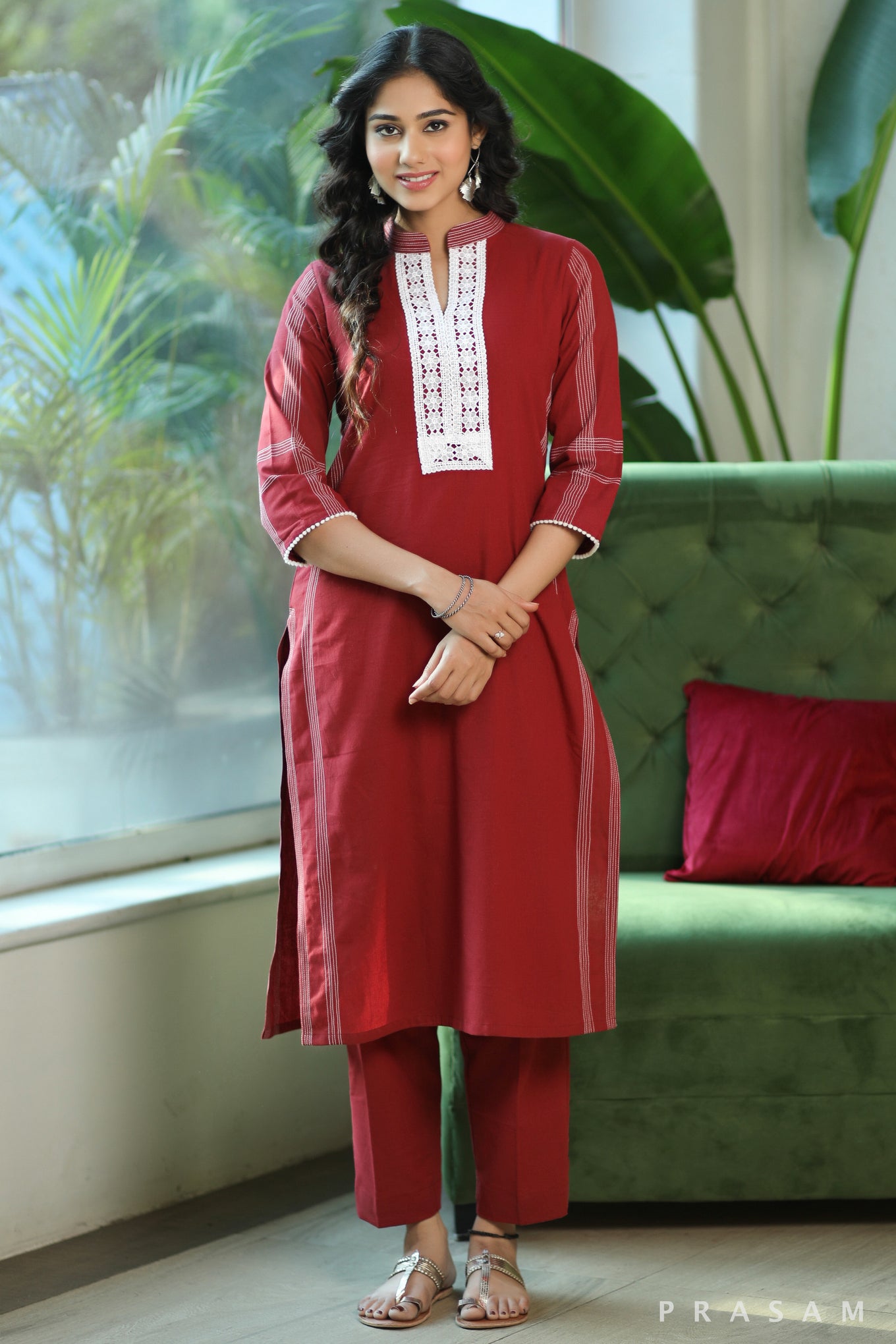 Ethno Stitches Designer Handloom Cotton Kurti With Lace And Stitched Detailings (Pants Optional)