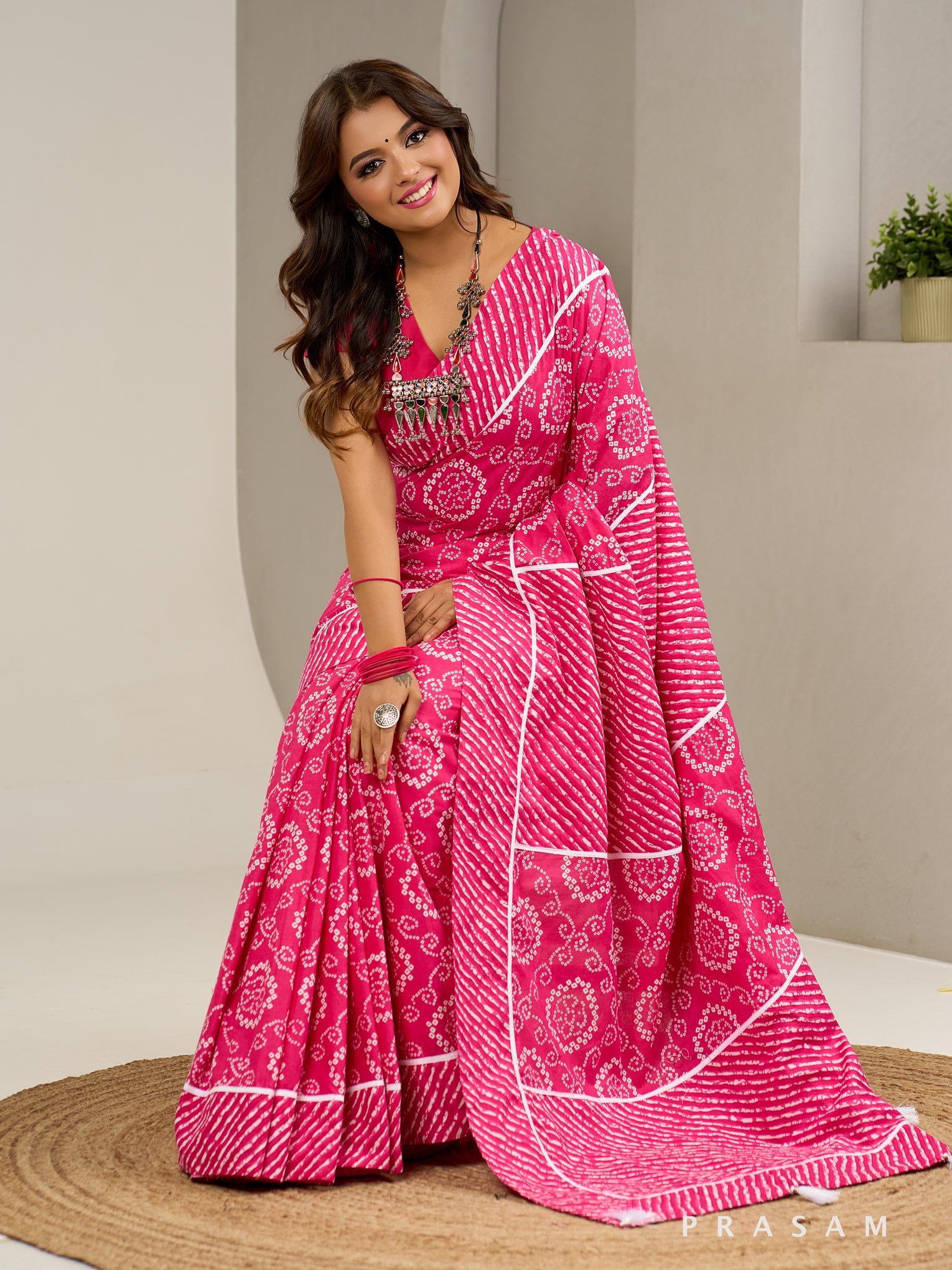 Ruhani Leheriya & Bandhani Fusion Saree