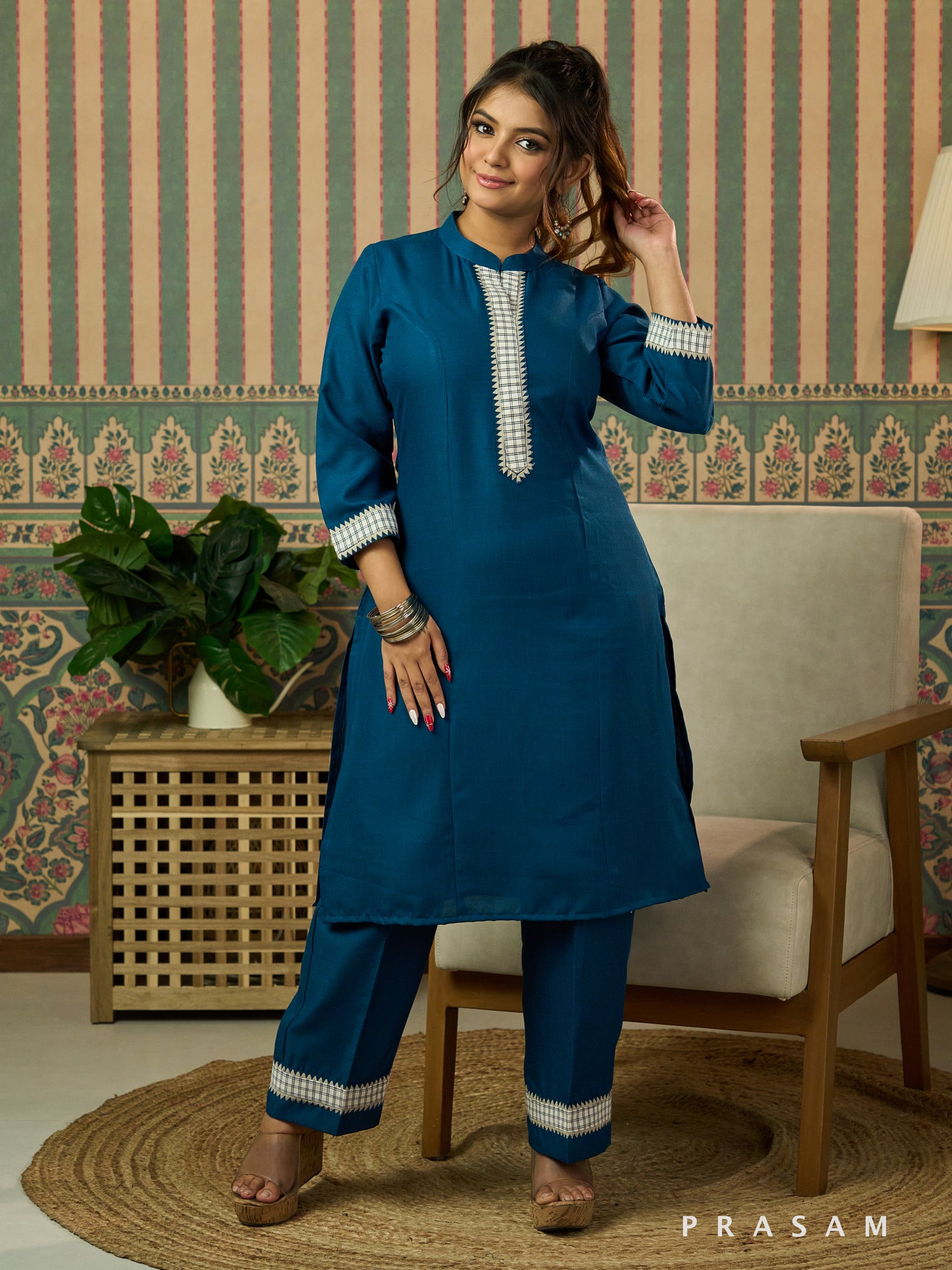 Tapsi Teal Kurta Set With Checkered Trims