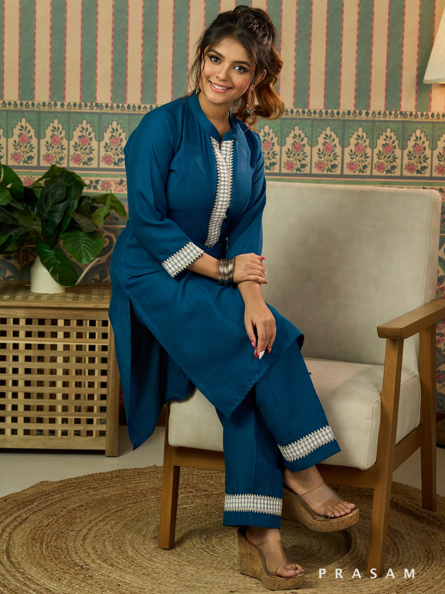 Tapsi Teal Kurta Set With Checkered Trims