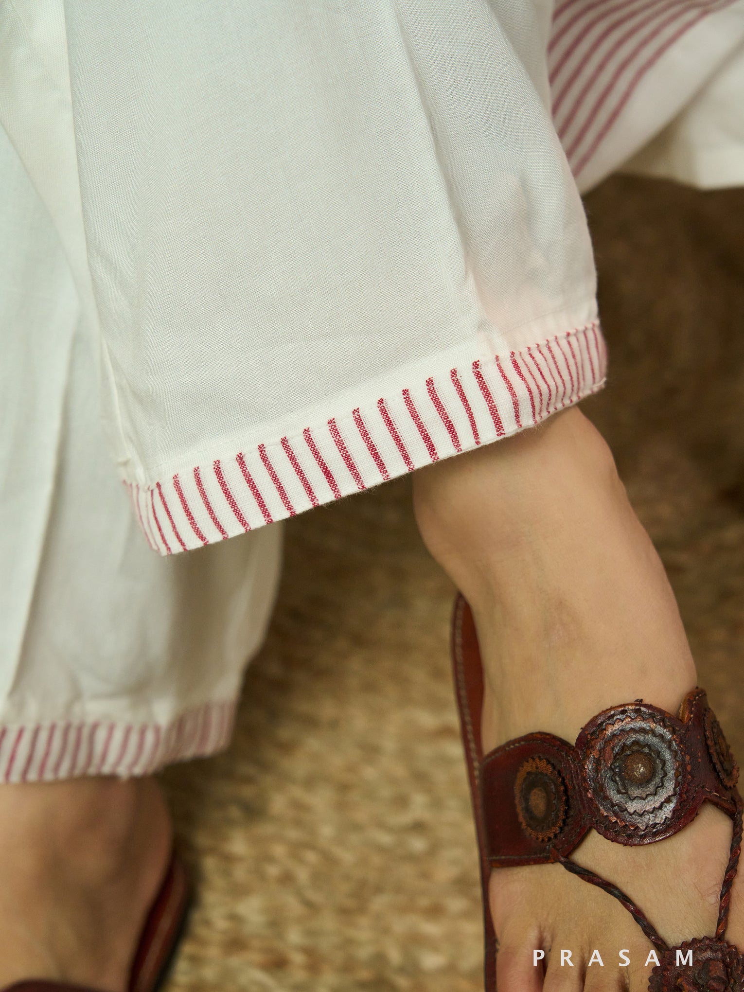 Daisy Bloom Muslin Kurta Set