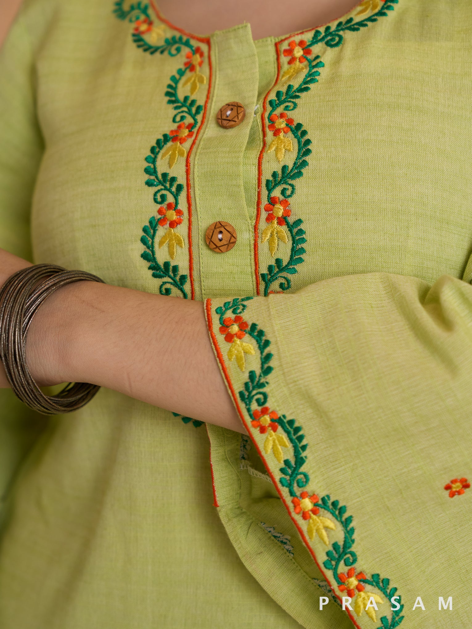 Minted Glow Kurta Set with Embroidery Details