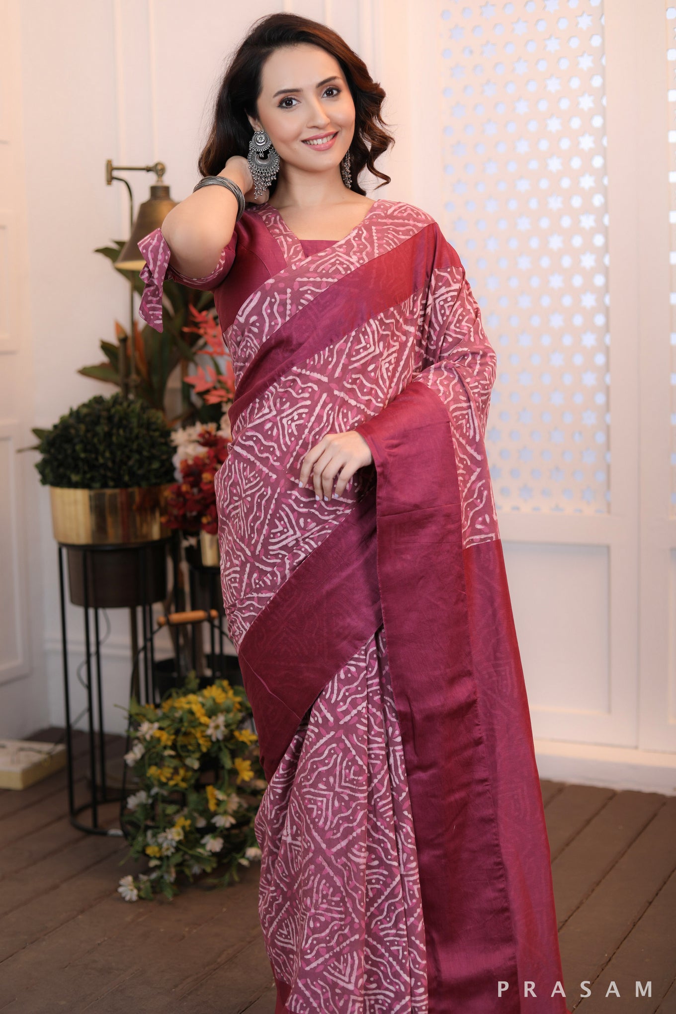 Radiant Rose Classy ethnic bagru printed saree with onion pink chanderi pallu & trims (Readymade blouse optional)