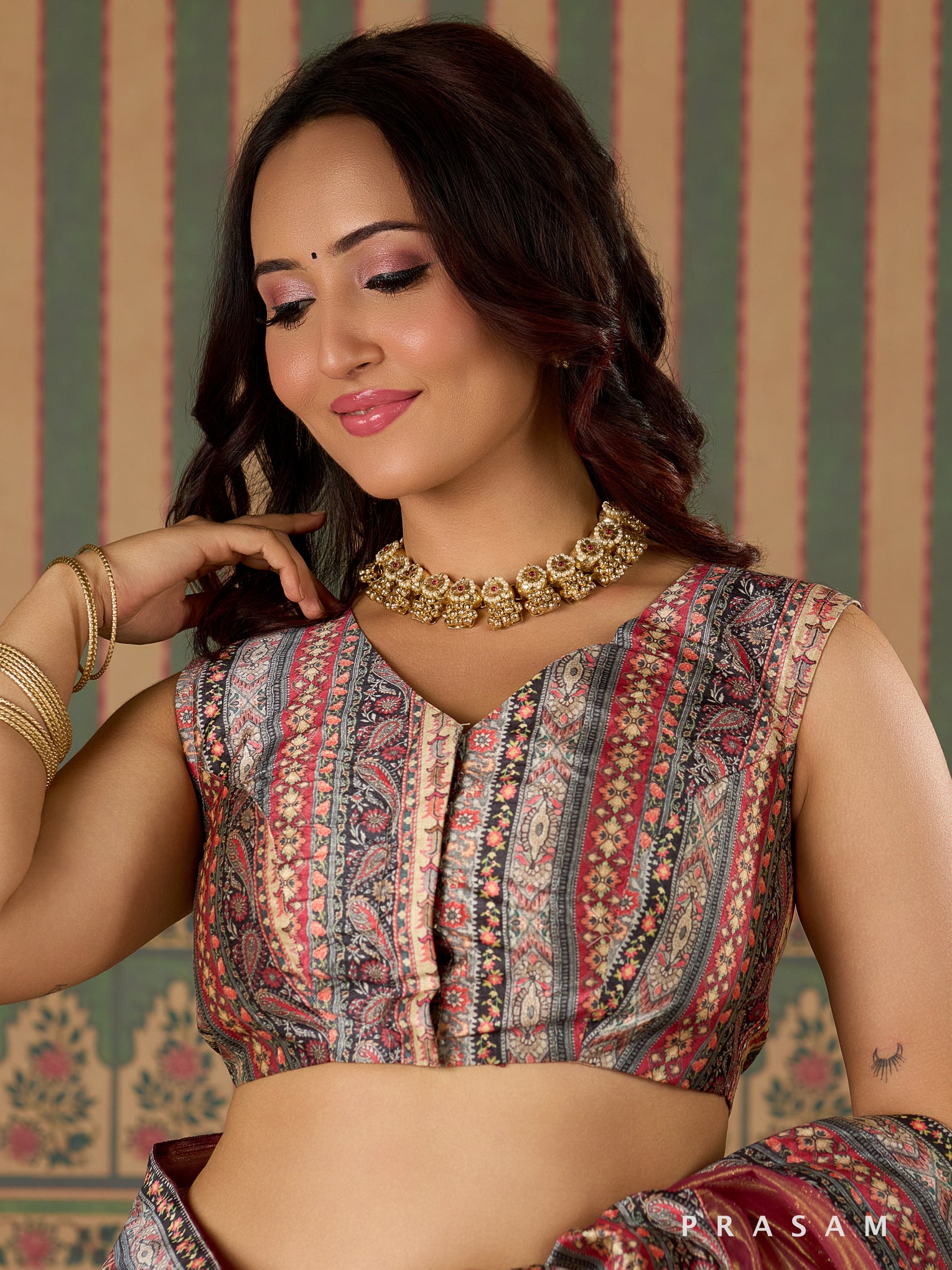 Vanya V-Neck Festive Sleeveless Blouse
