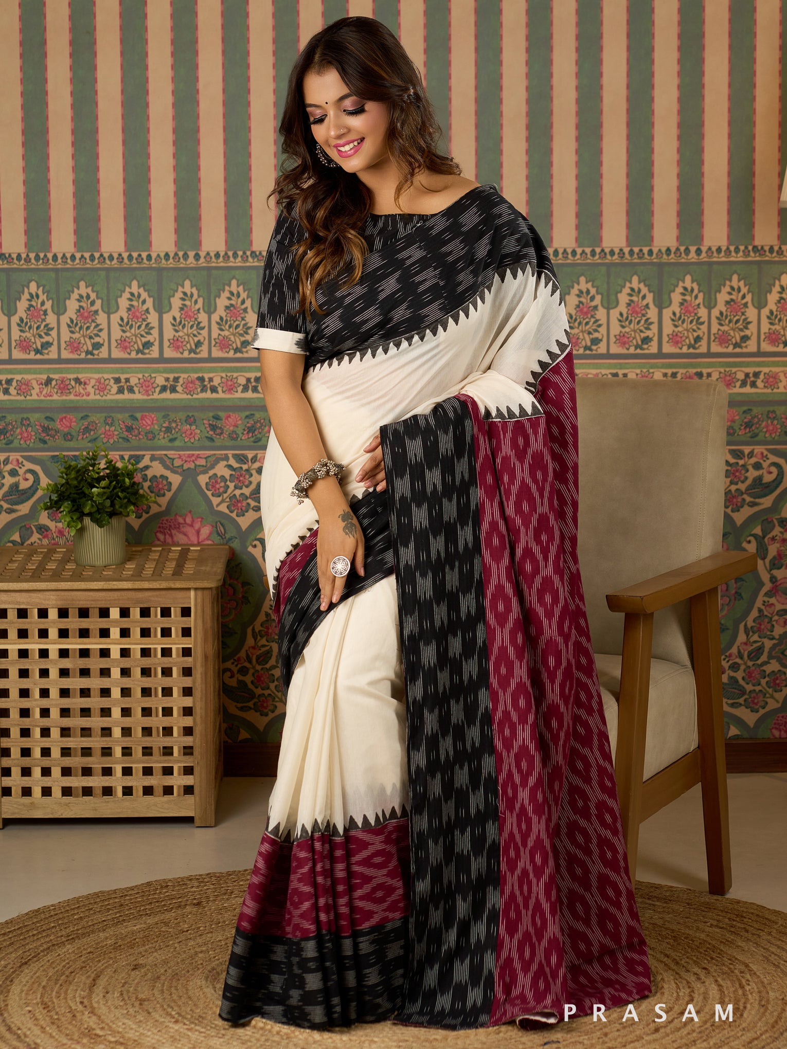 Paheli Print Chanderi Saree With Ikat Border.