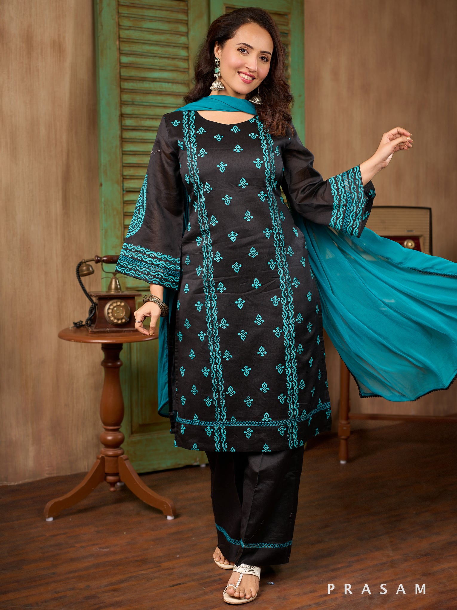 Neel Tara Chanderi Kurta Set