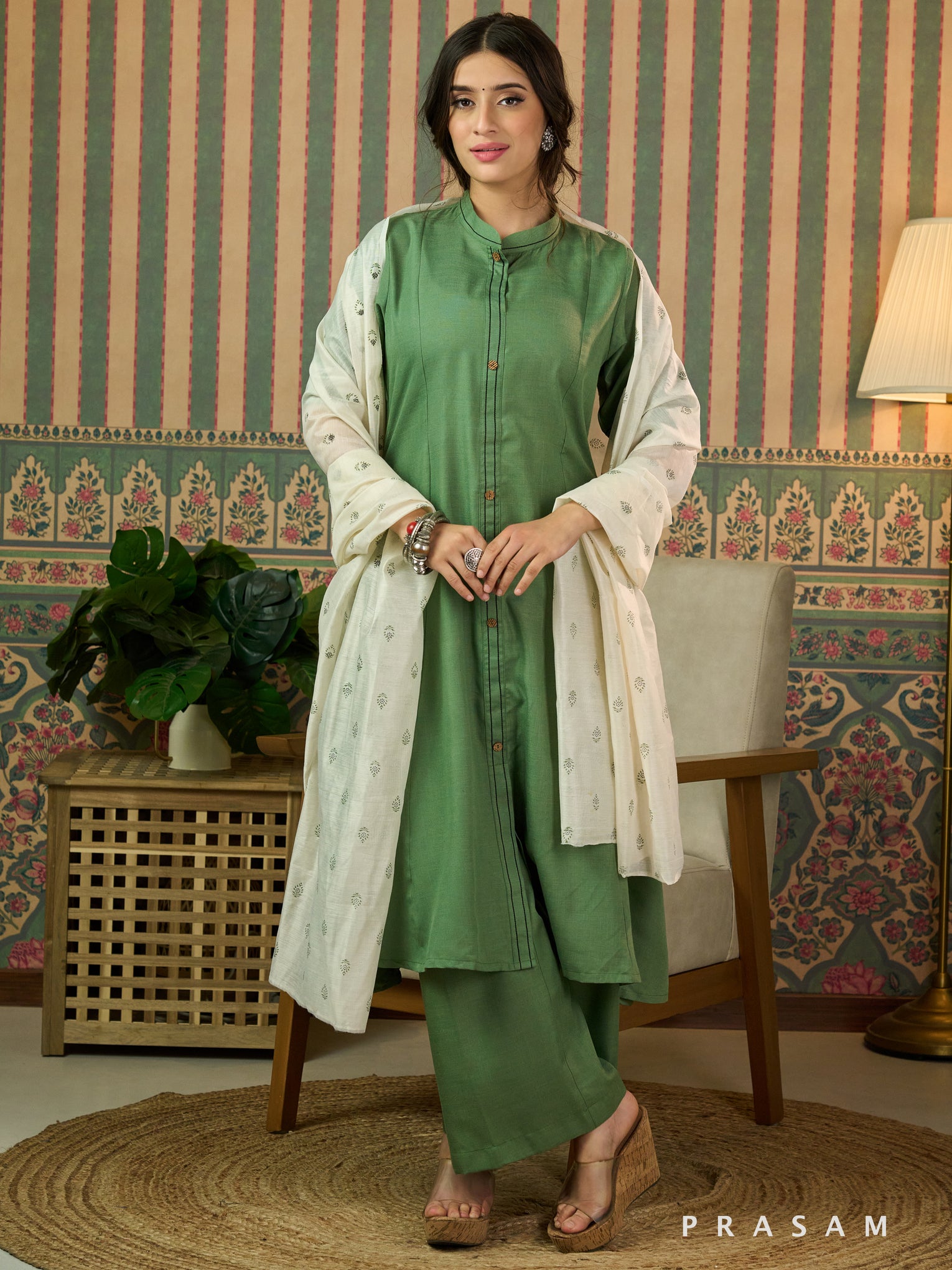 Kamya Mint Muslin Kurta Set