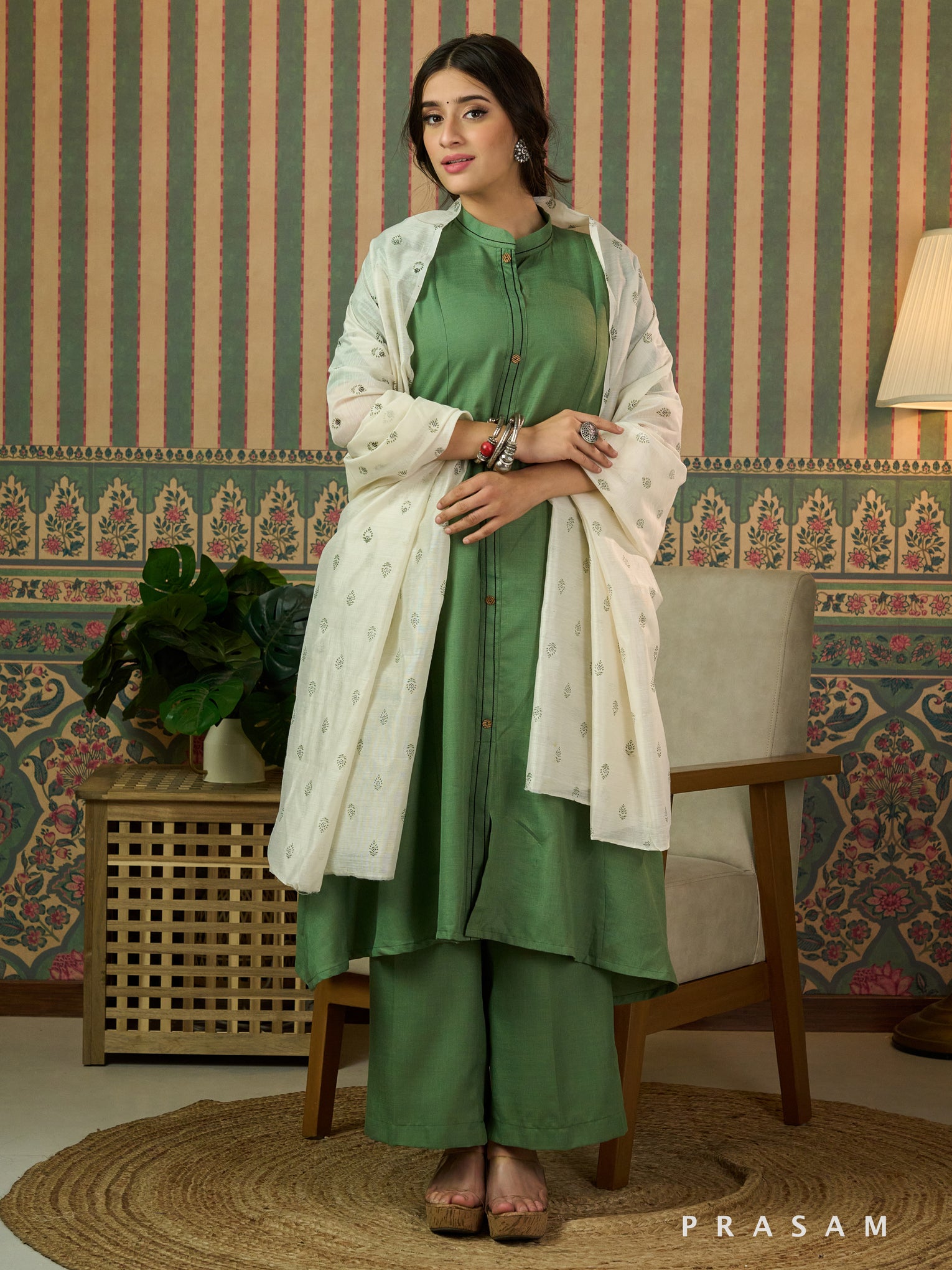 Kamya Mint Muslin Kurta Set