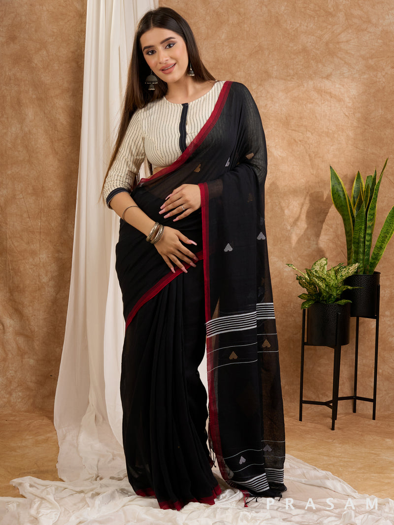 Ridhaa - Cotton Jamdani Saree