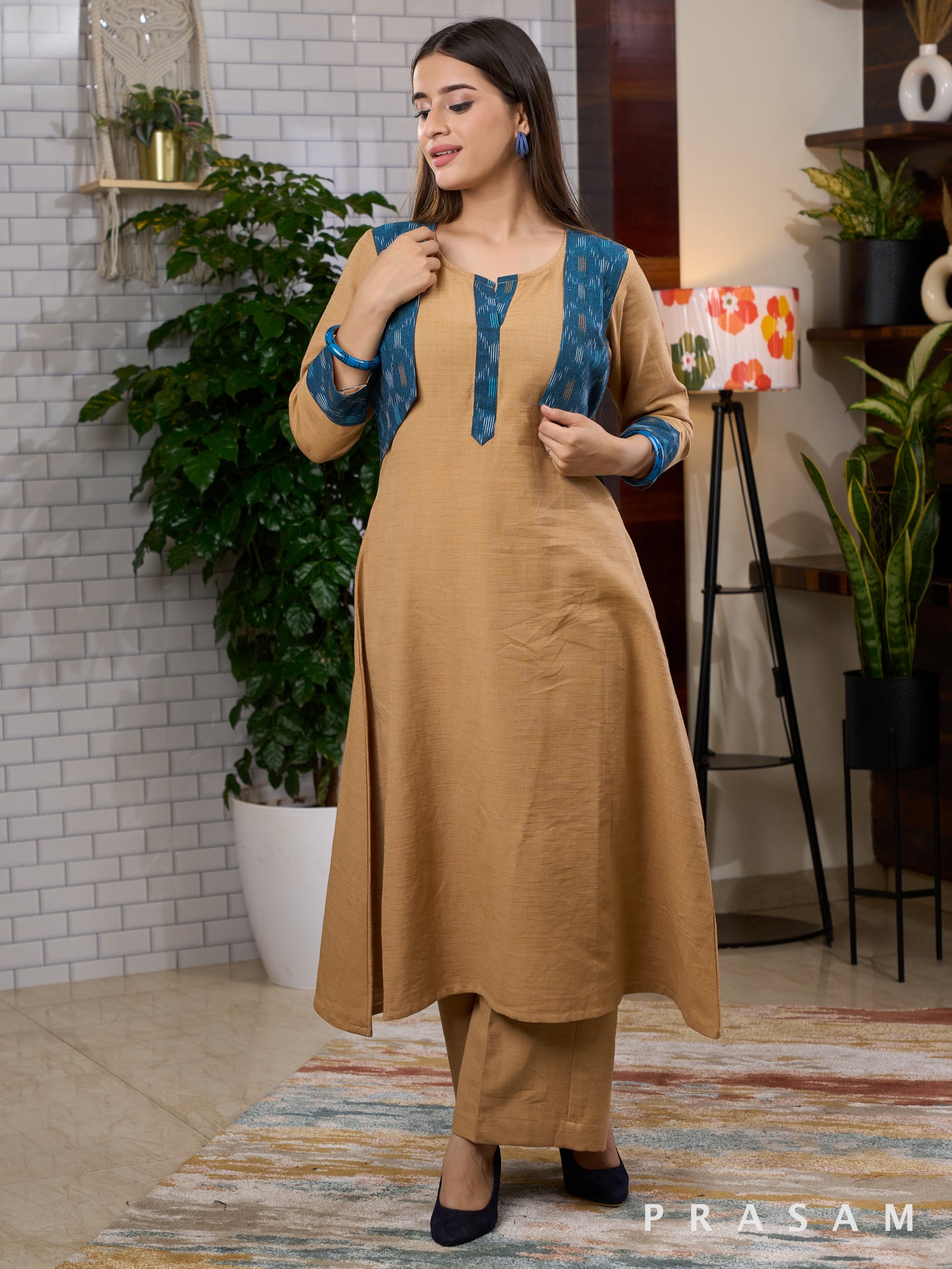 Desert Dune Kurta and Pant Set with Ikat Half Jacket