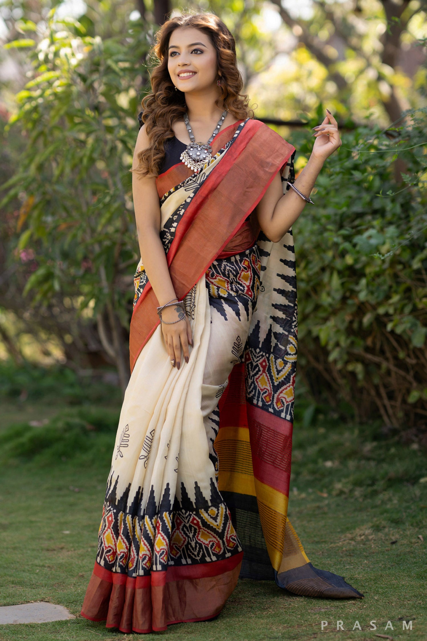 Pavitra traditional print pure silk saree