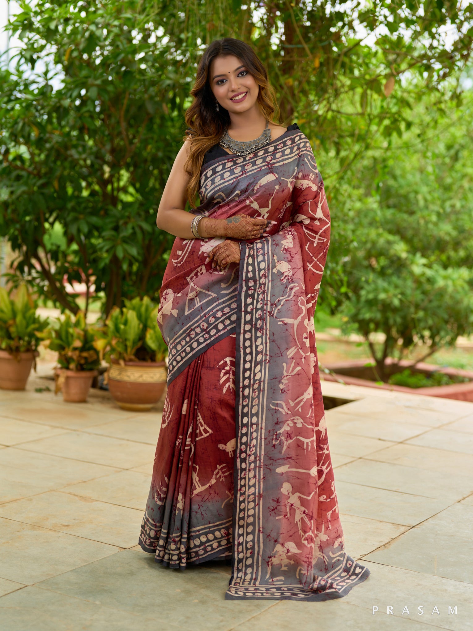 Maroon Manuscripts Hand Rendered Worli Print Pure Silk Saree