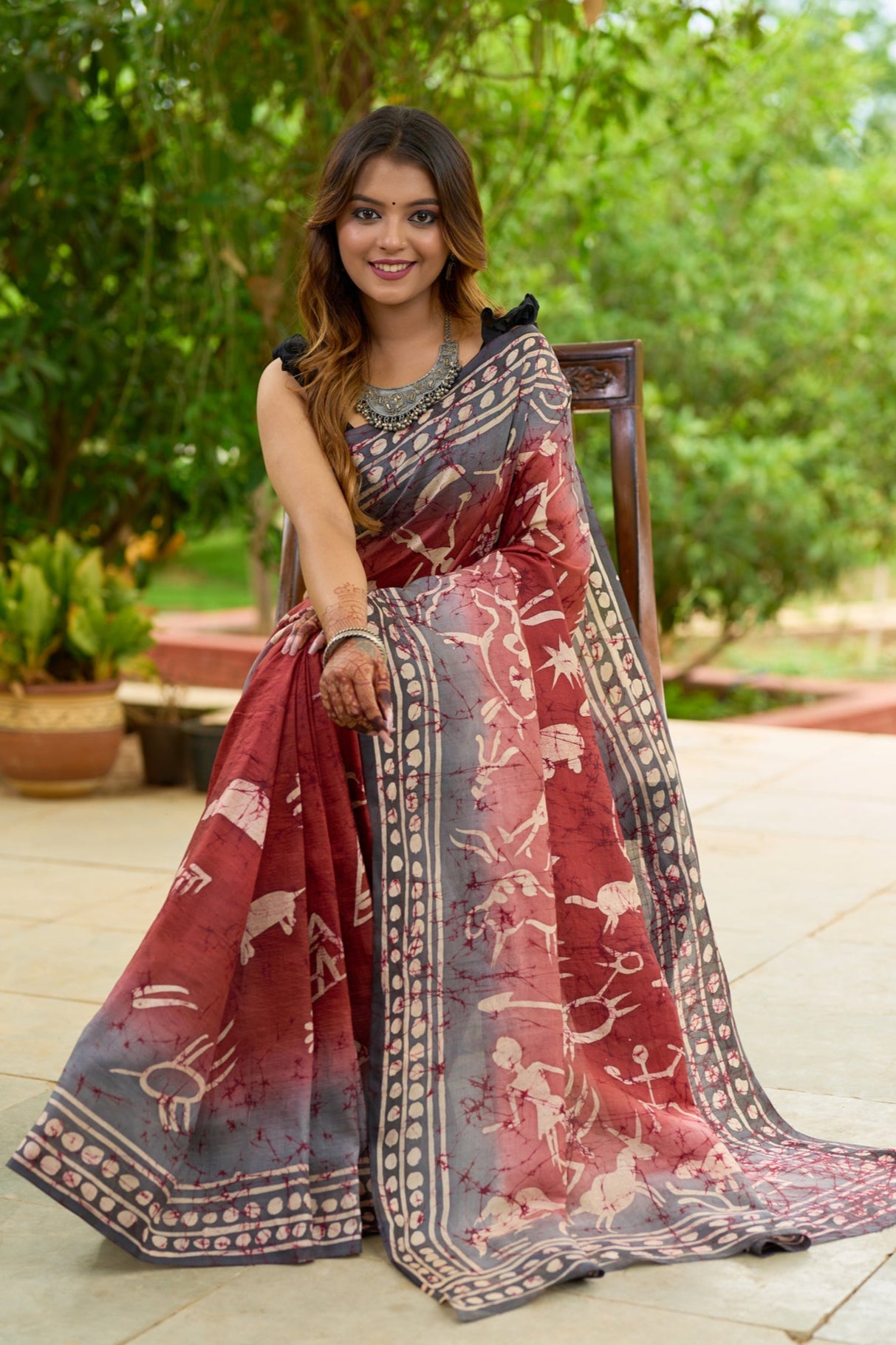 Maroon Manuscripts Hand Rendered Worli Print Pure Silk Saree