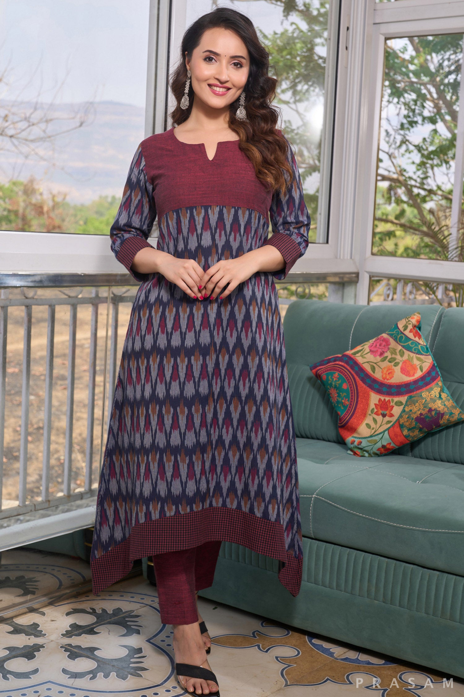 Garnet Navy Fusion Handloom Kurti