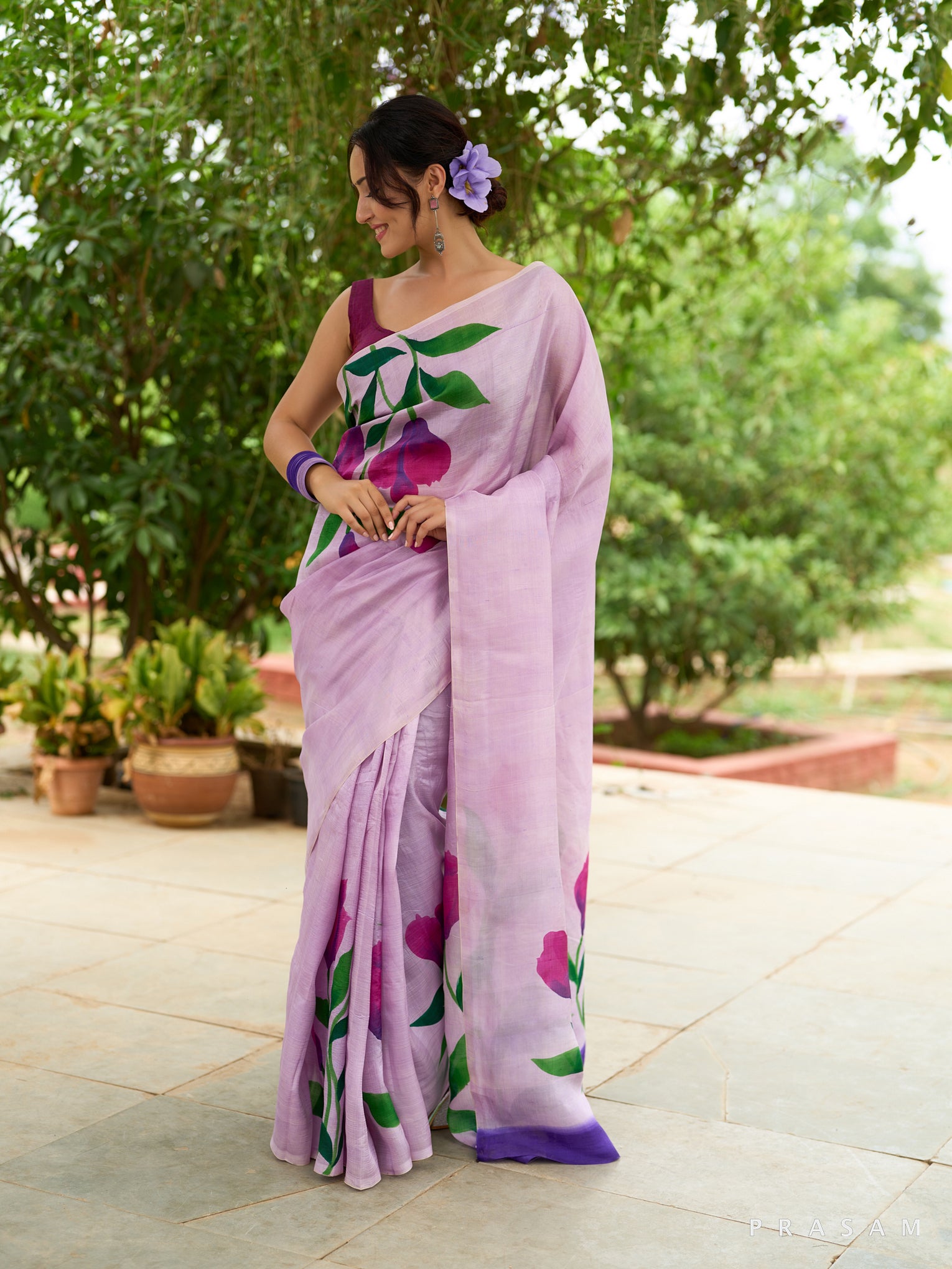 Lilac Hibiscus Lyrics Hand Crafted Floral Motifs Pure Silk Saree