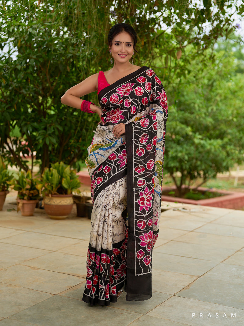 Pearl Patina Black Blossom Edging Pure Silk Sarees